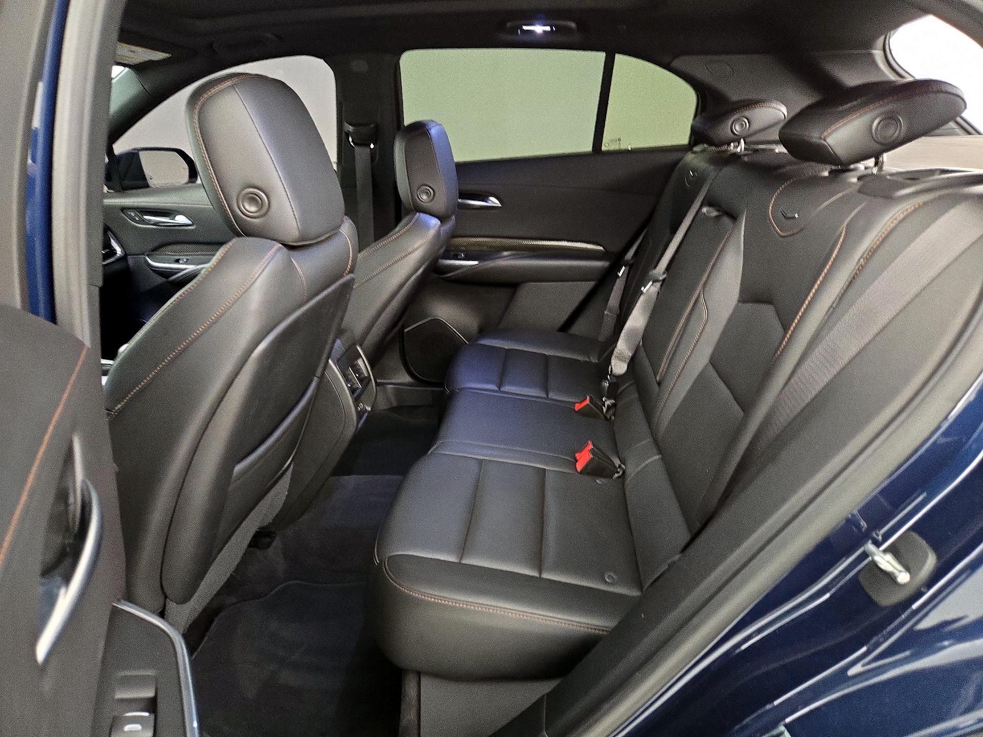 Thumbnail: 2020 Cadillac XT4 - 20