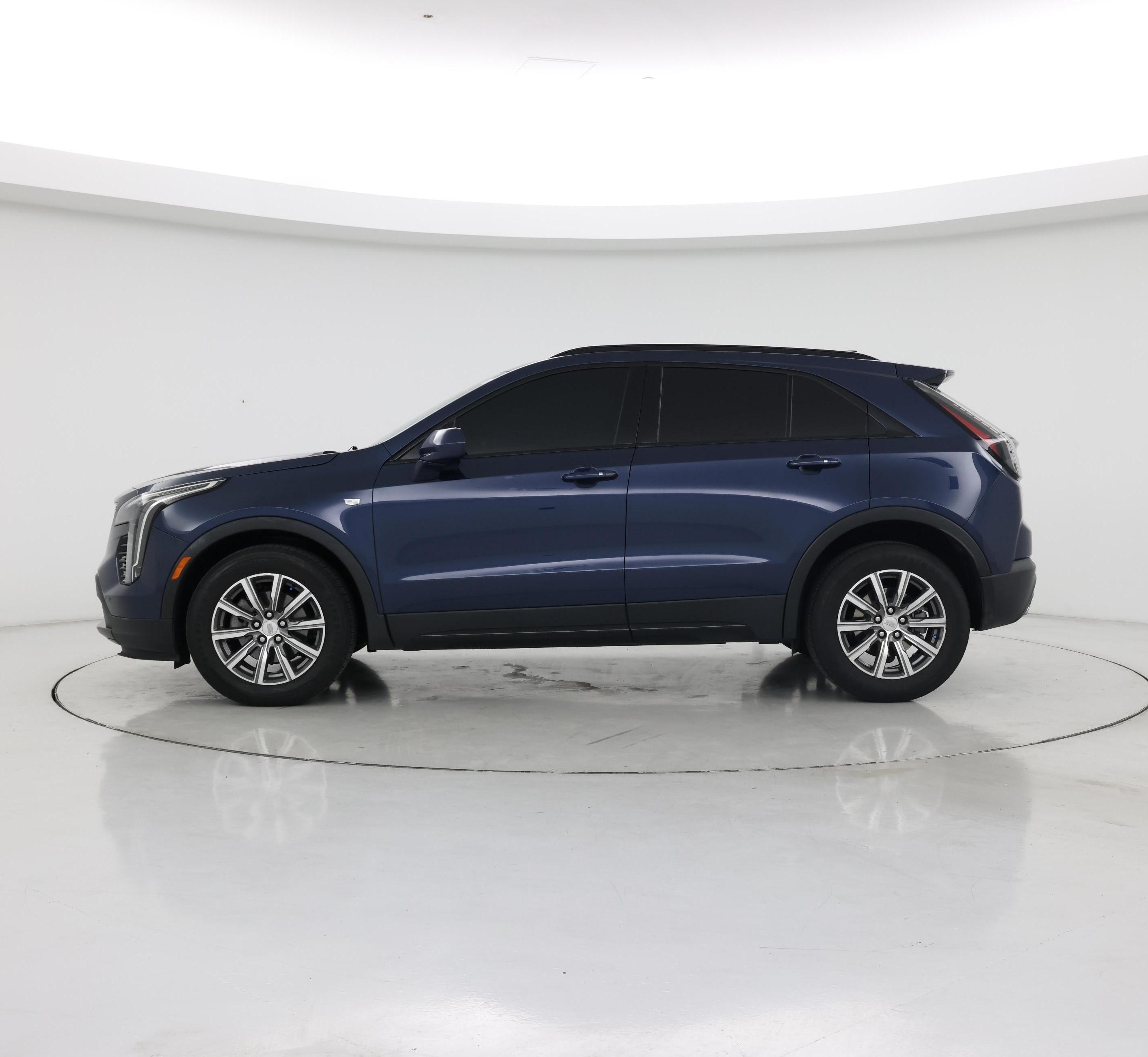 Thumbnail: 2020 Cadillac XT4 - 3
