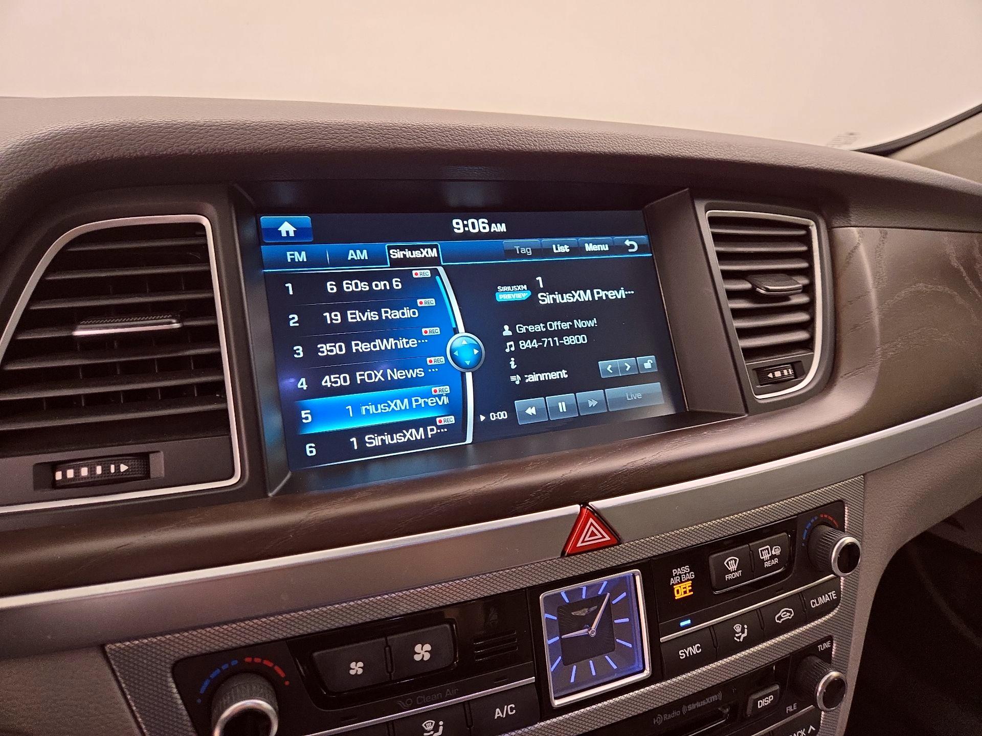 Thumbnail: 2018 Genesis G80 - 16