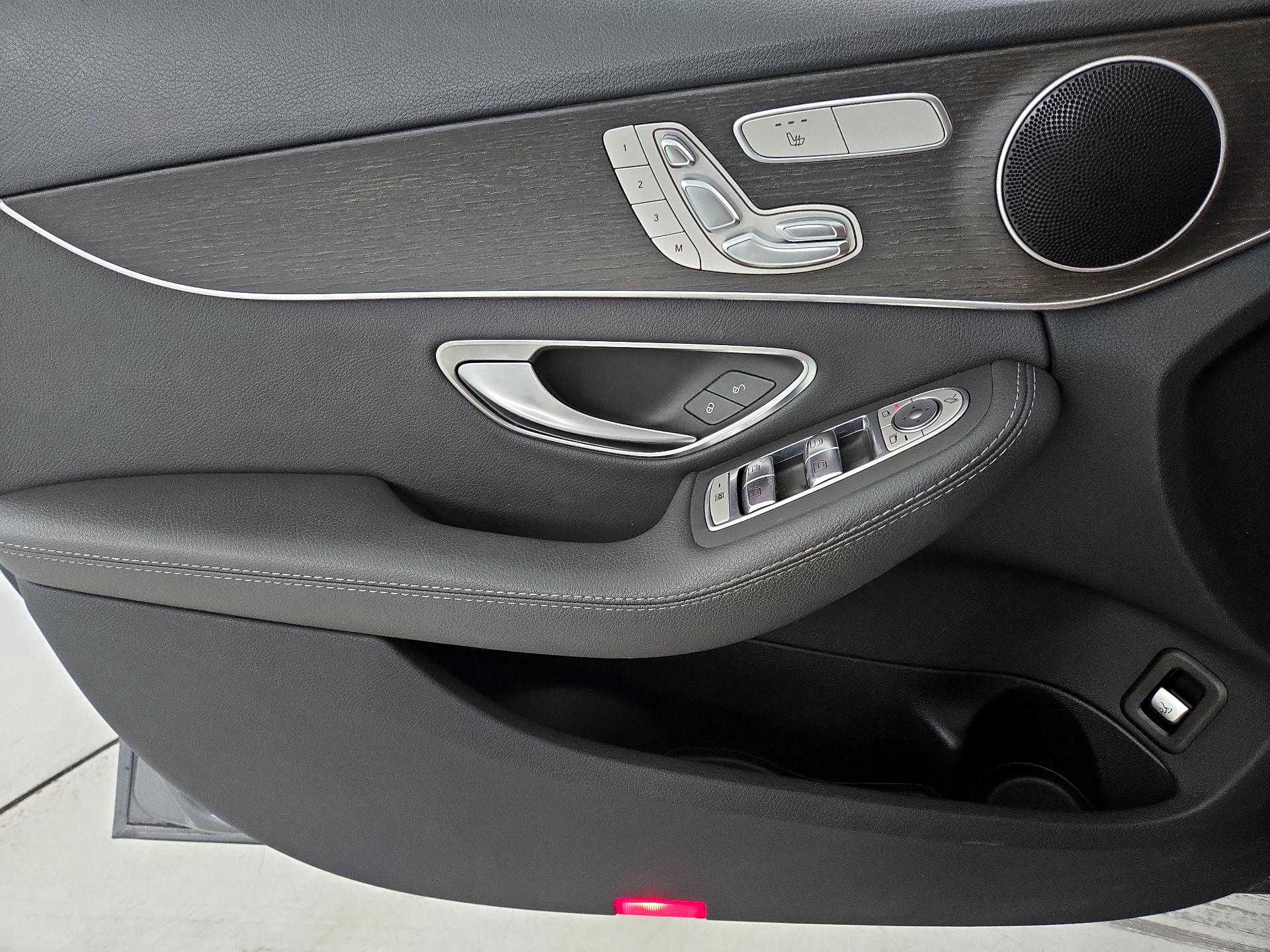 Thumbnail: 2019 Mercedes-Benz C-Class - 12