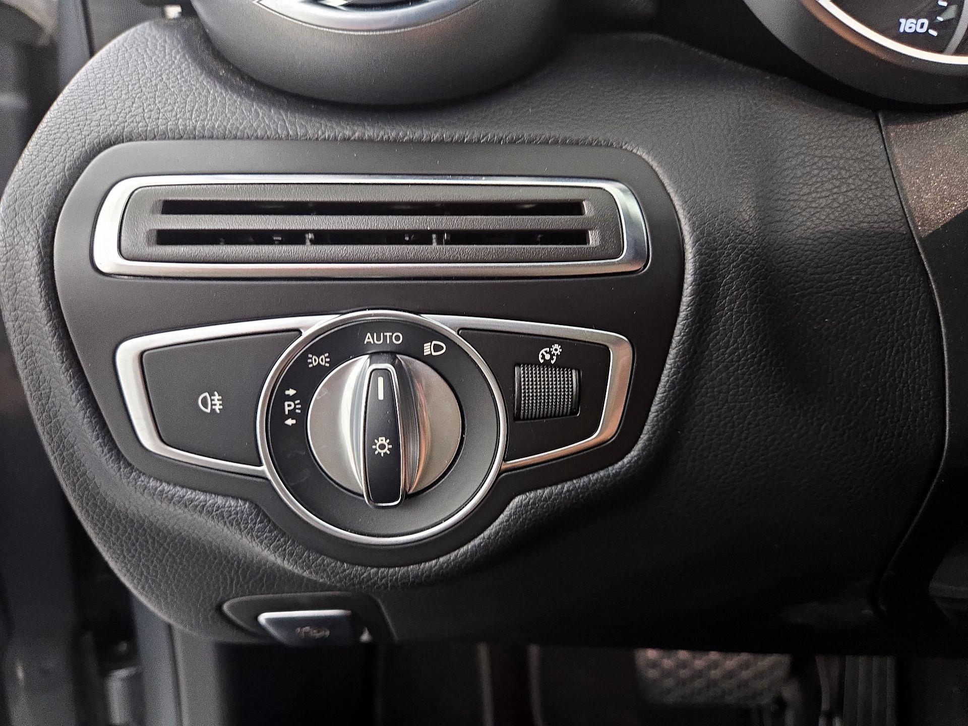 Thumbnail: 2019 Mercedes-Benz C-Class - 13