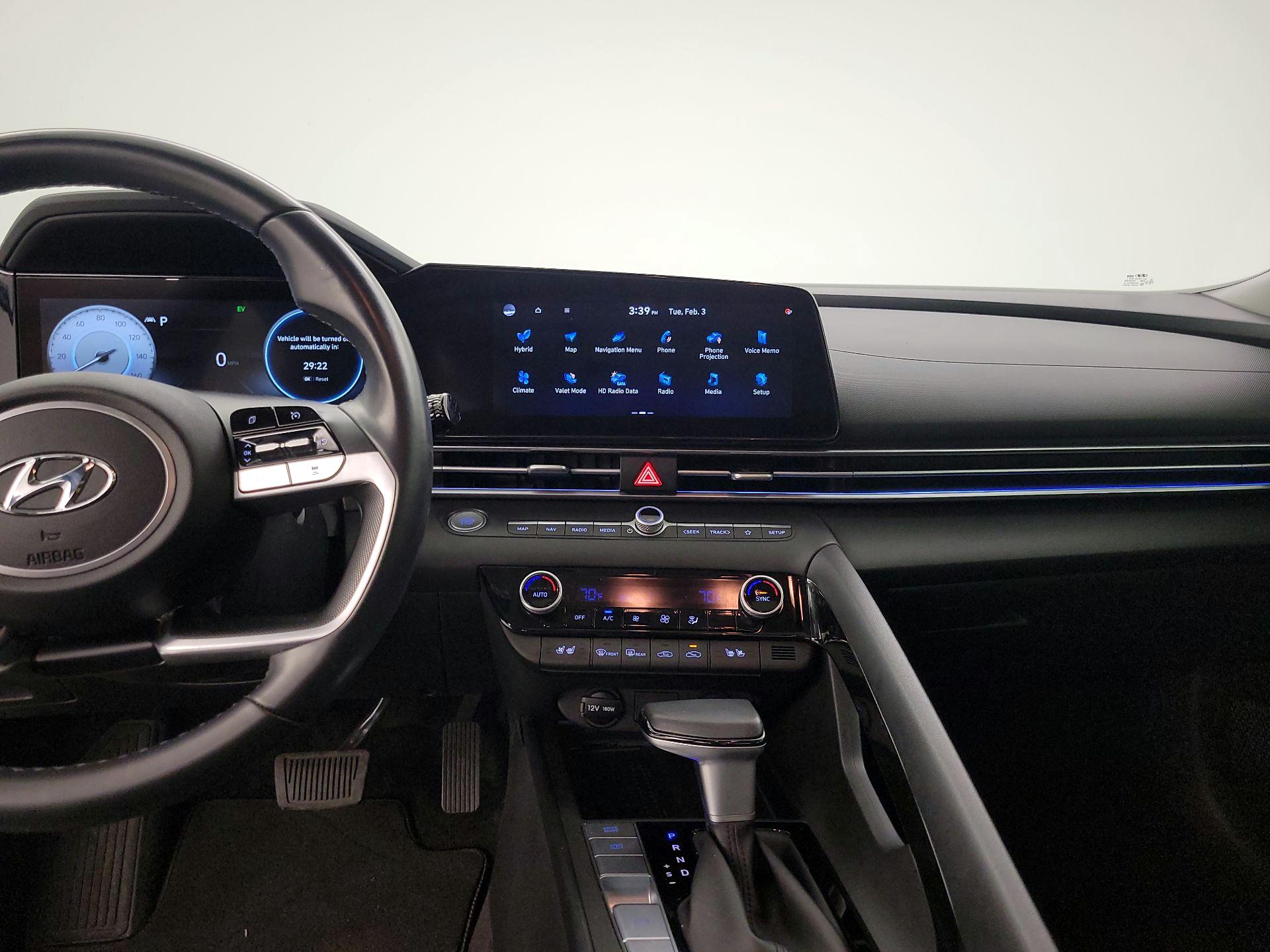 Thumbnail: 2022 Hyundai Elantra - 9