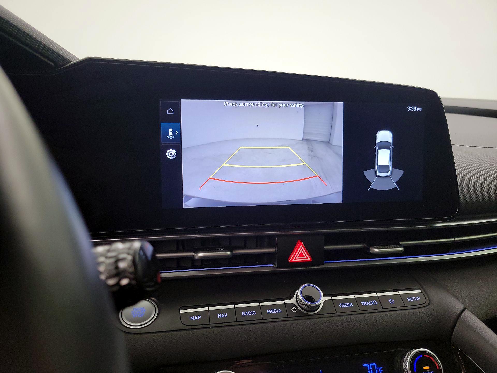 Thumbnail: 2022 Hyundai Elantra - 14