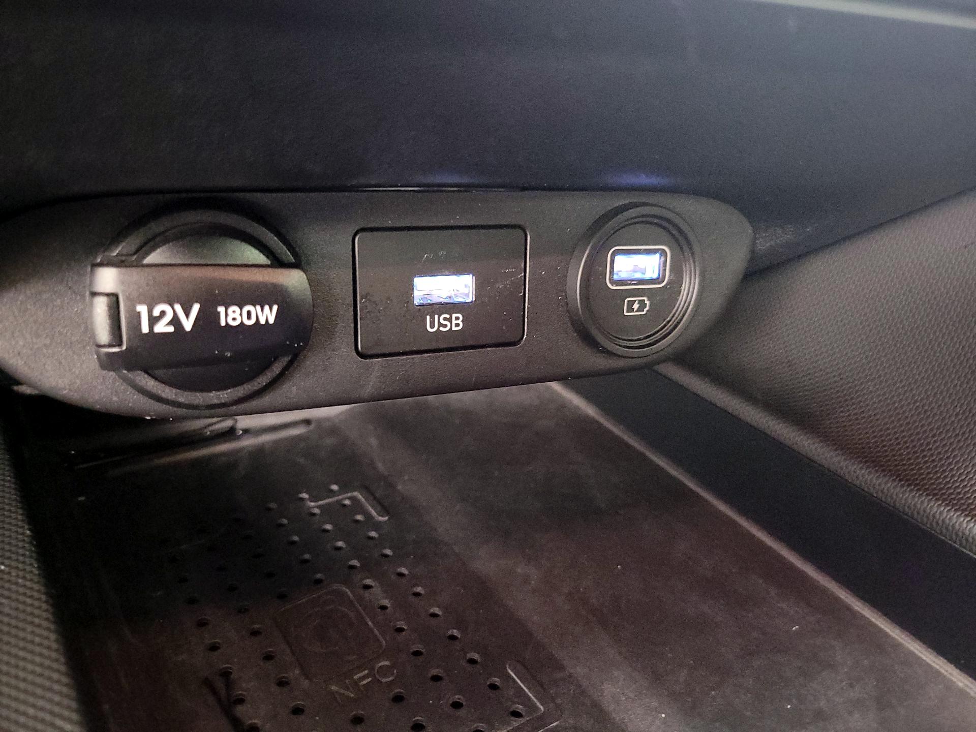 Thumbnail: 2022 Hyundai Elantra - 18