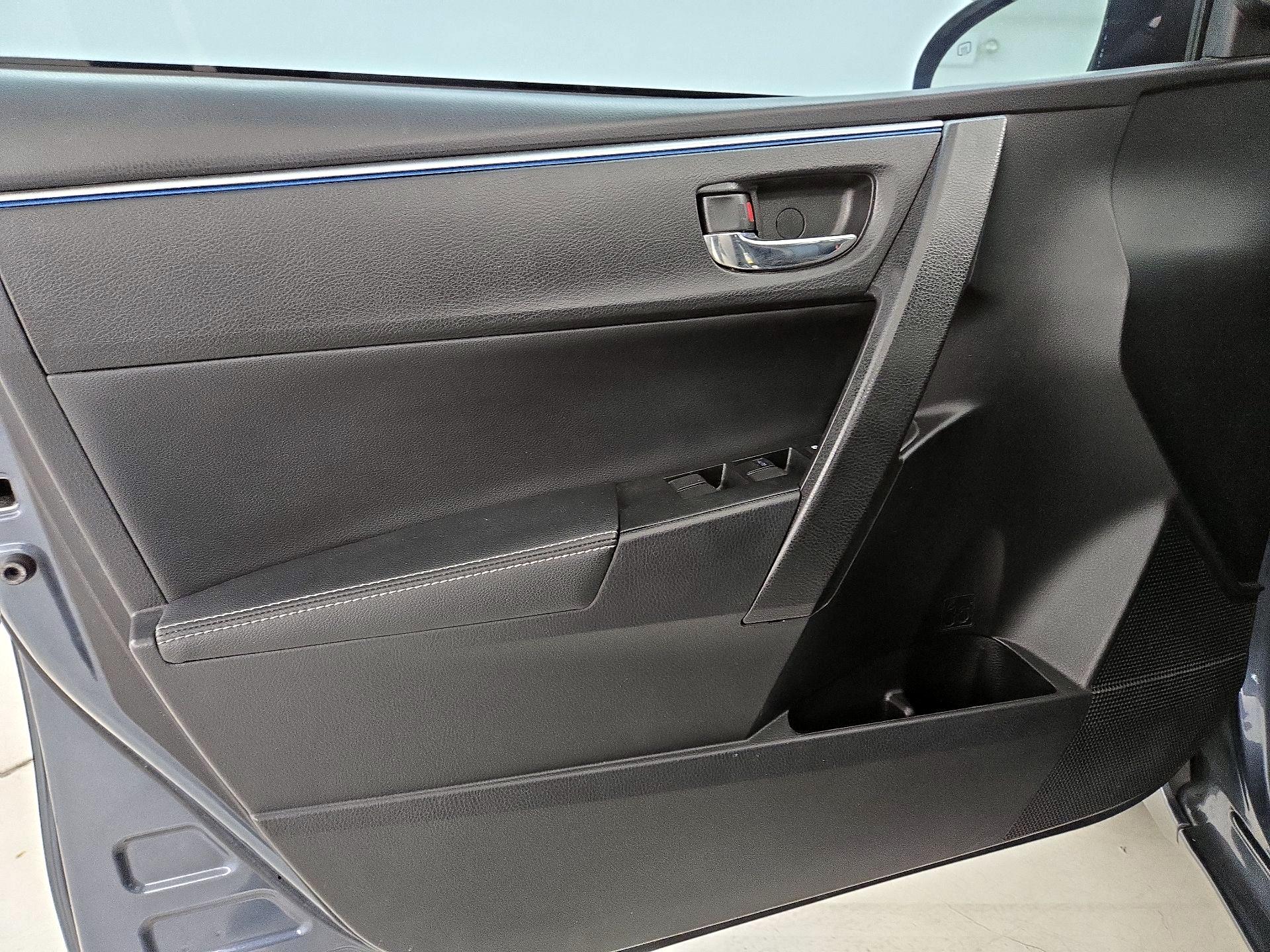 Thumbnail: 2016 Toyota Corolla - 12