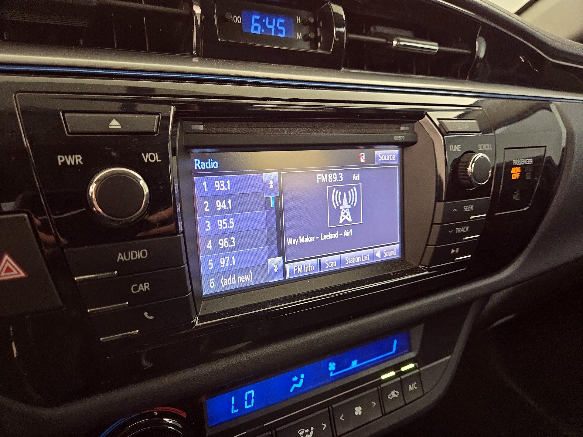 Thumbnail: 2016 Toyota Corolla - 15