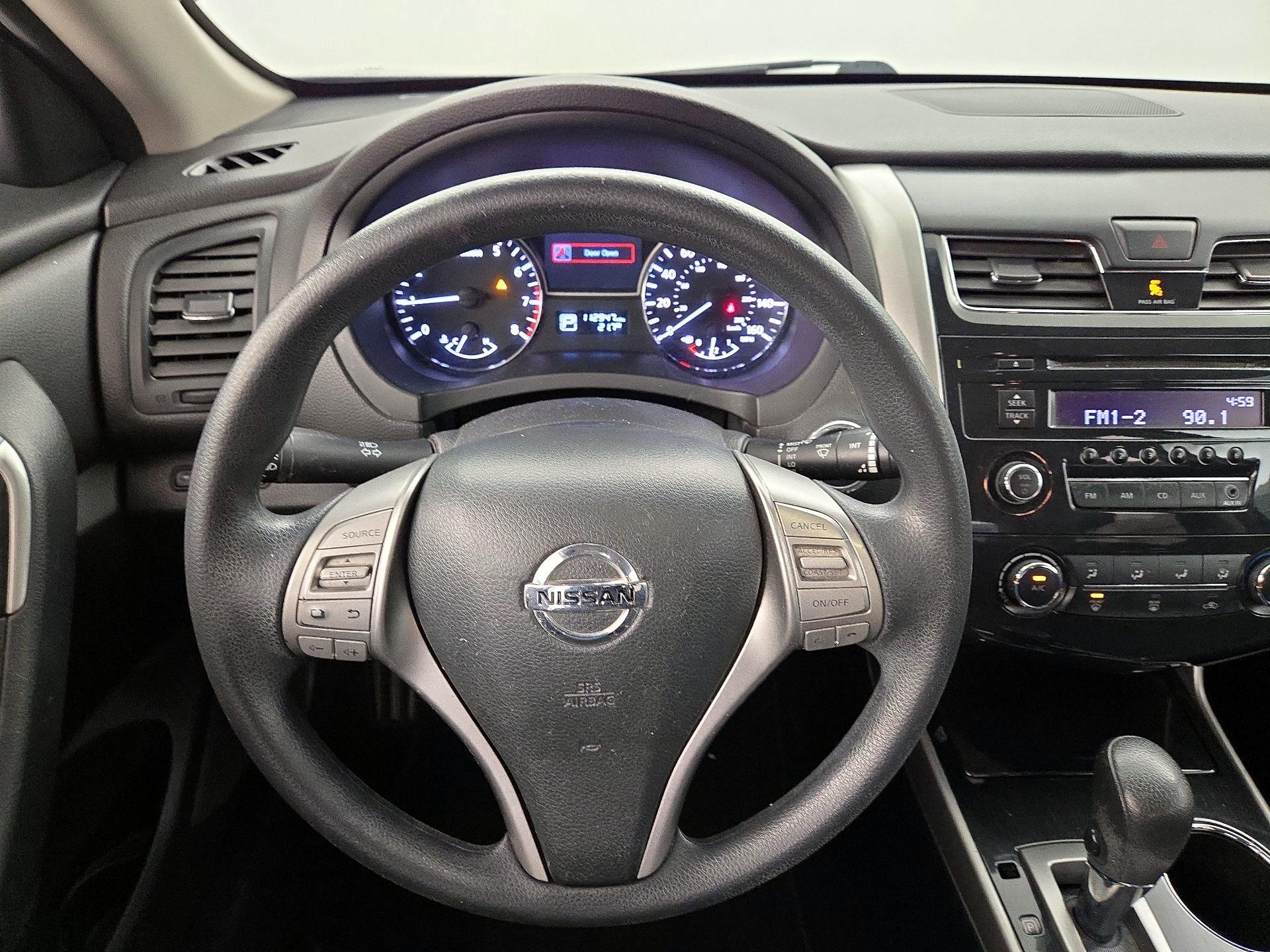 Thumbnail: 2014 Nissan Altima - 10