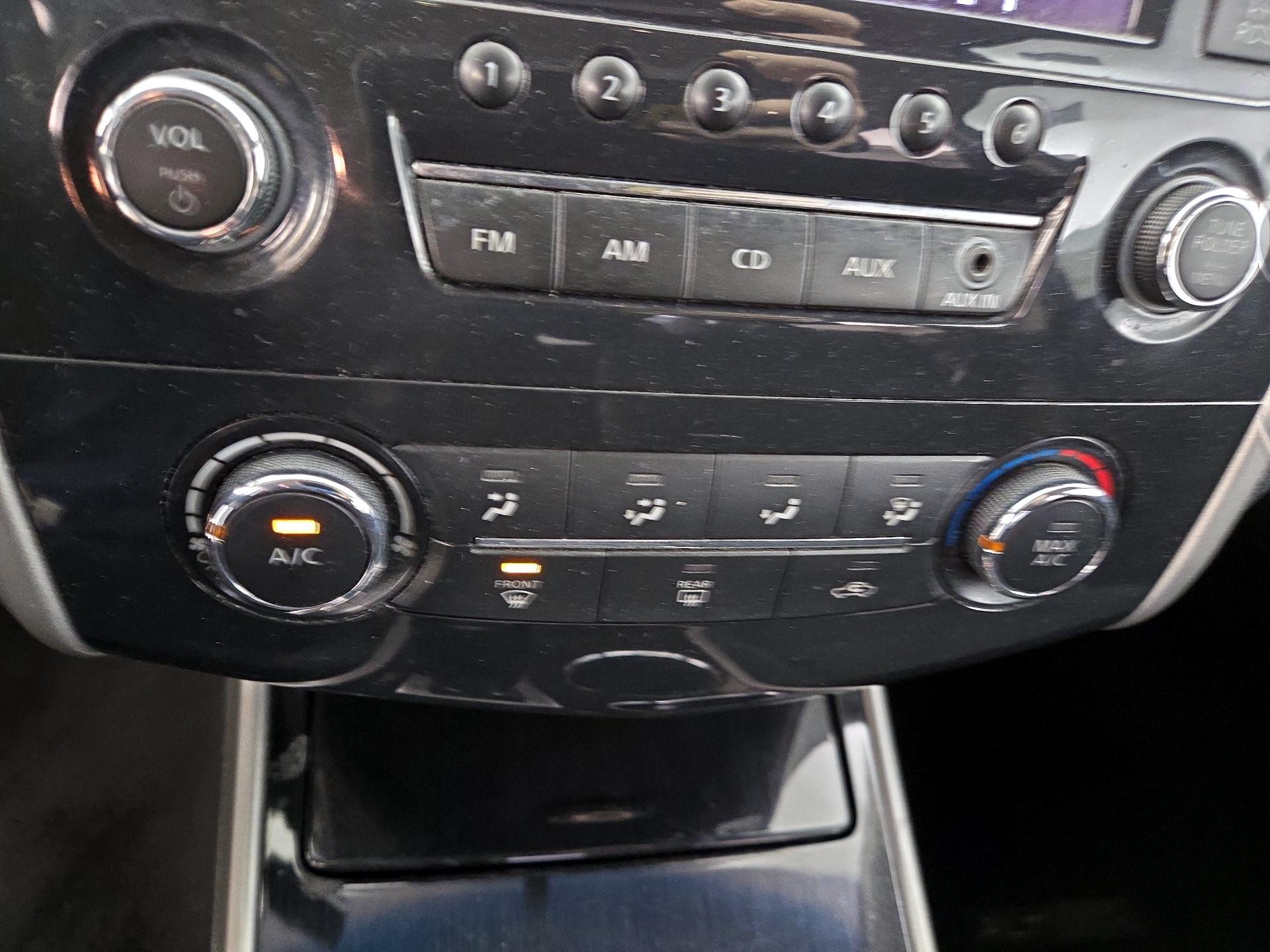 Thumbnail: 2014 Nissan Altima - 15