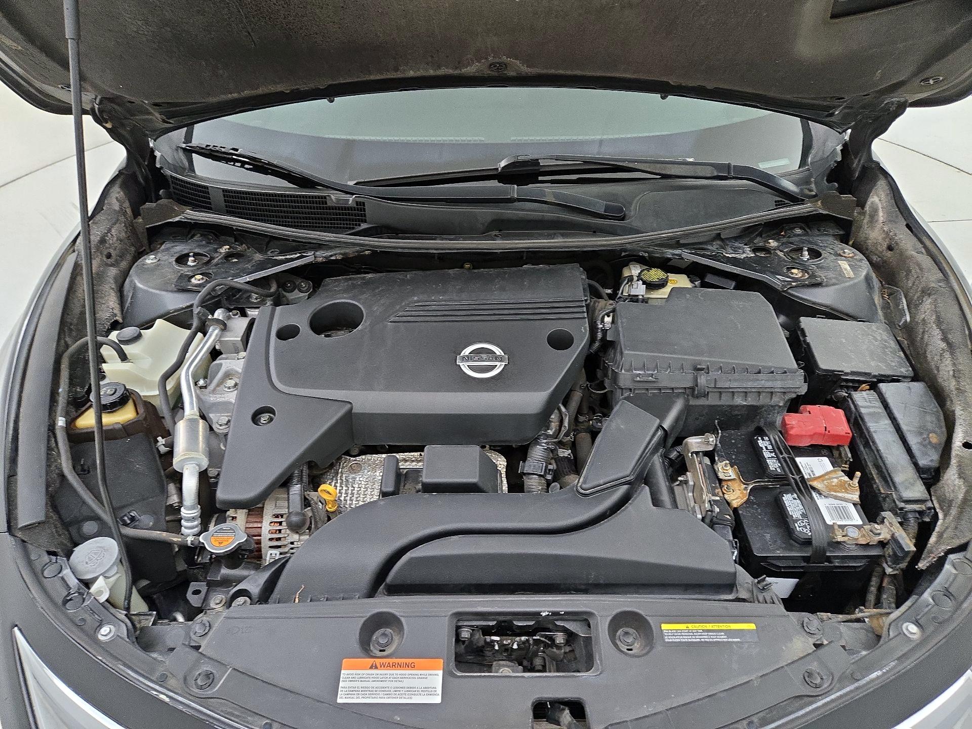 Thumbnail: 2014 Nissan Altima - 19