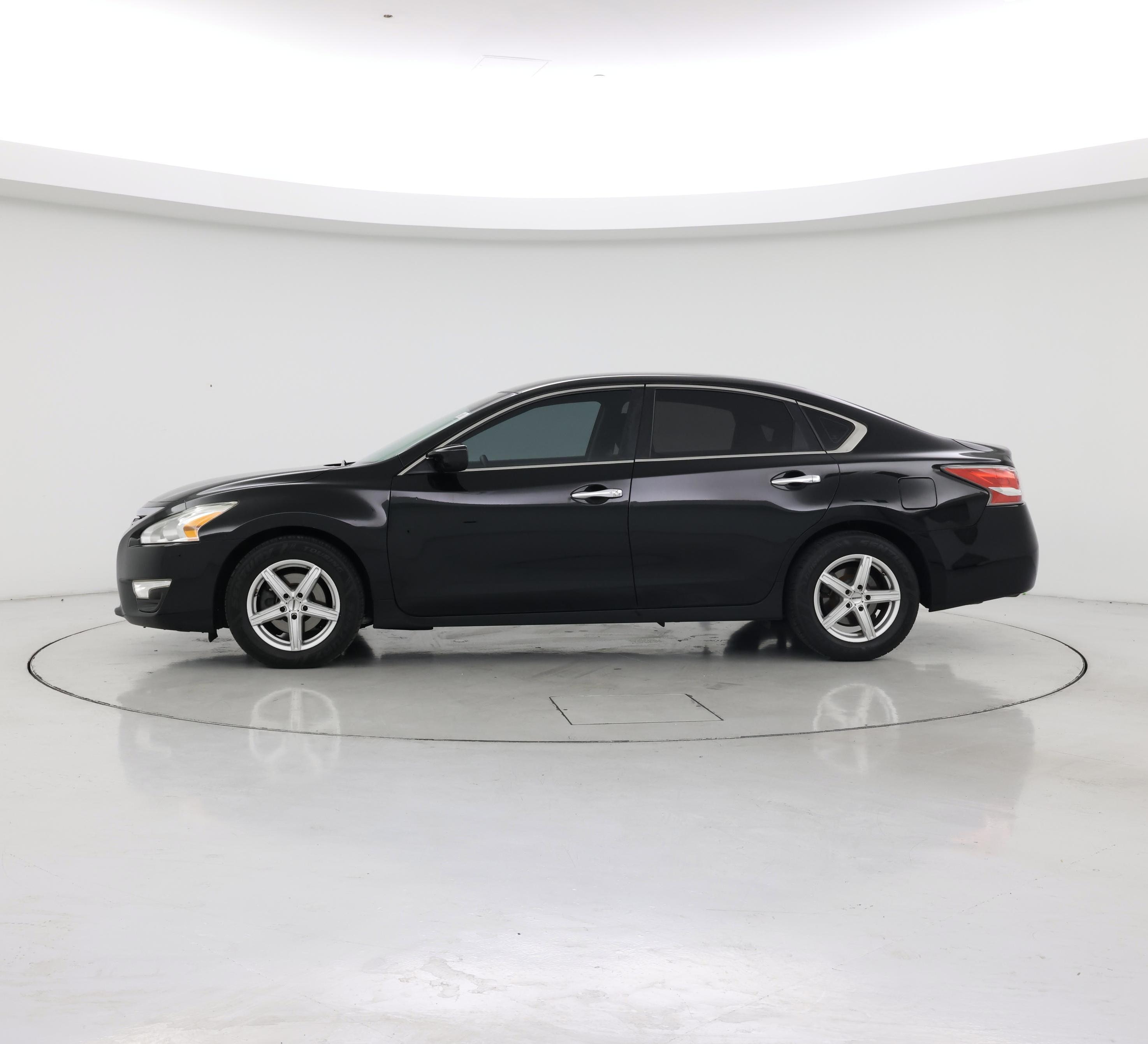 Thumbnail: 2014 Nissan Altima - 3