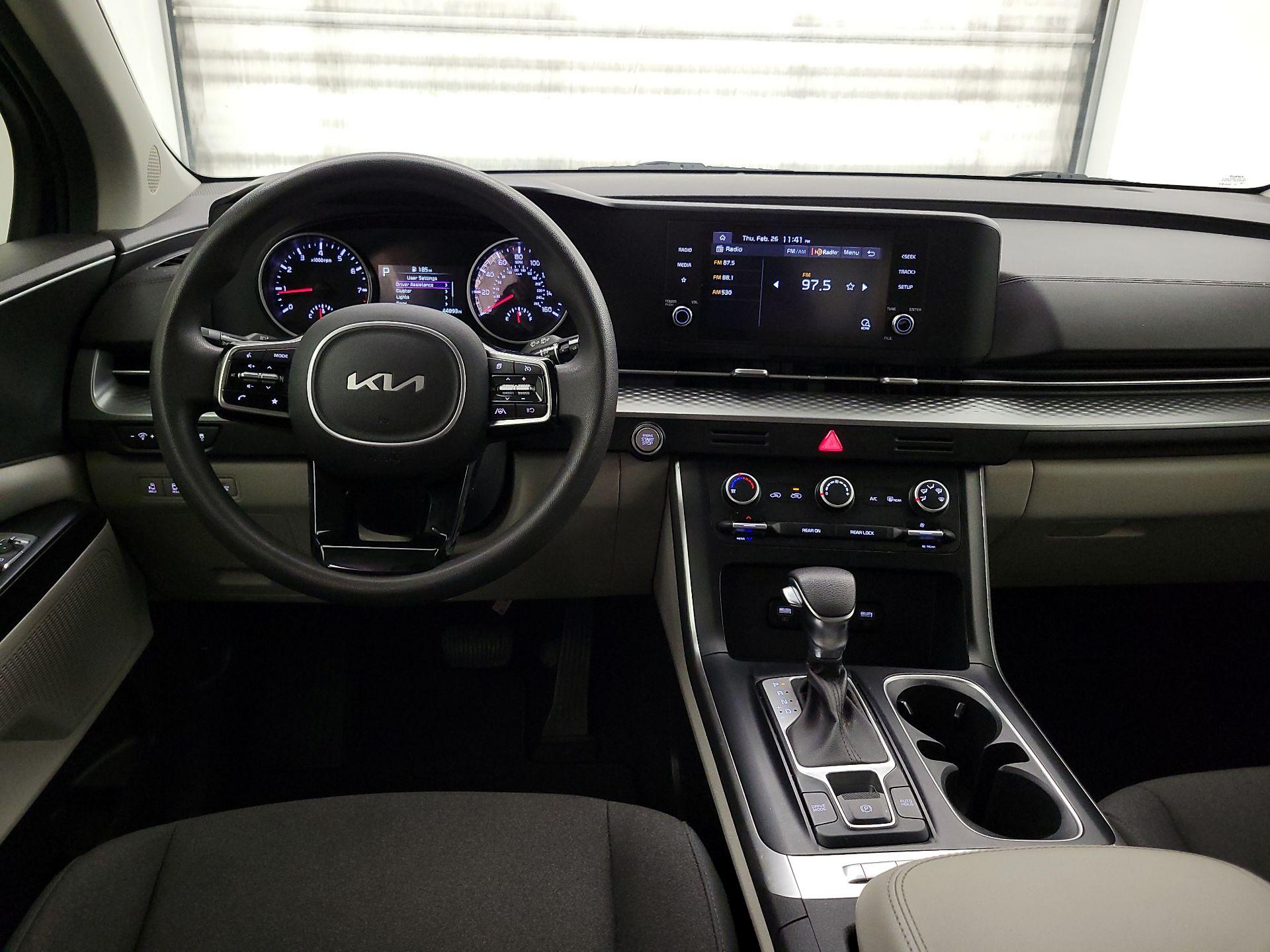 Thumbnail: 2022 Kia Carnival - 9