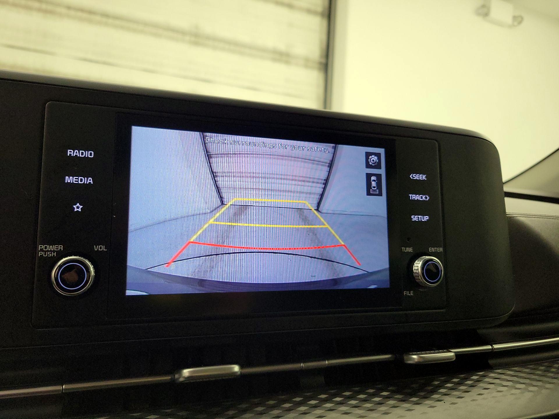 Thumbnail: 2022 Kia Carnival - 14