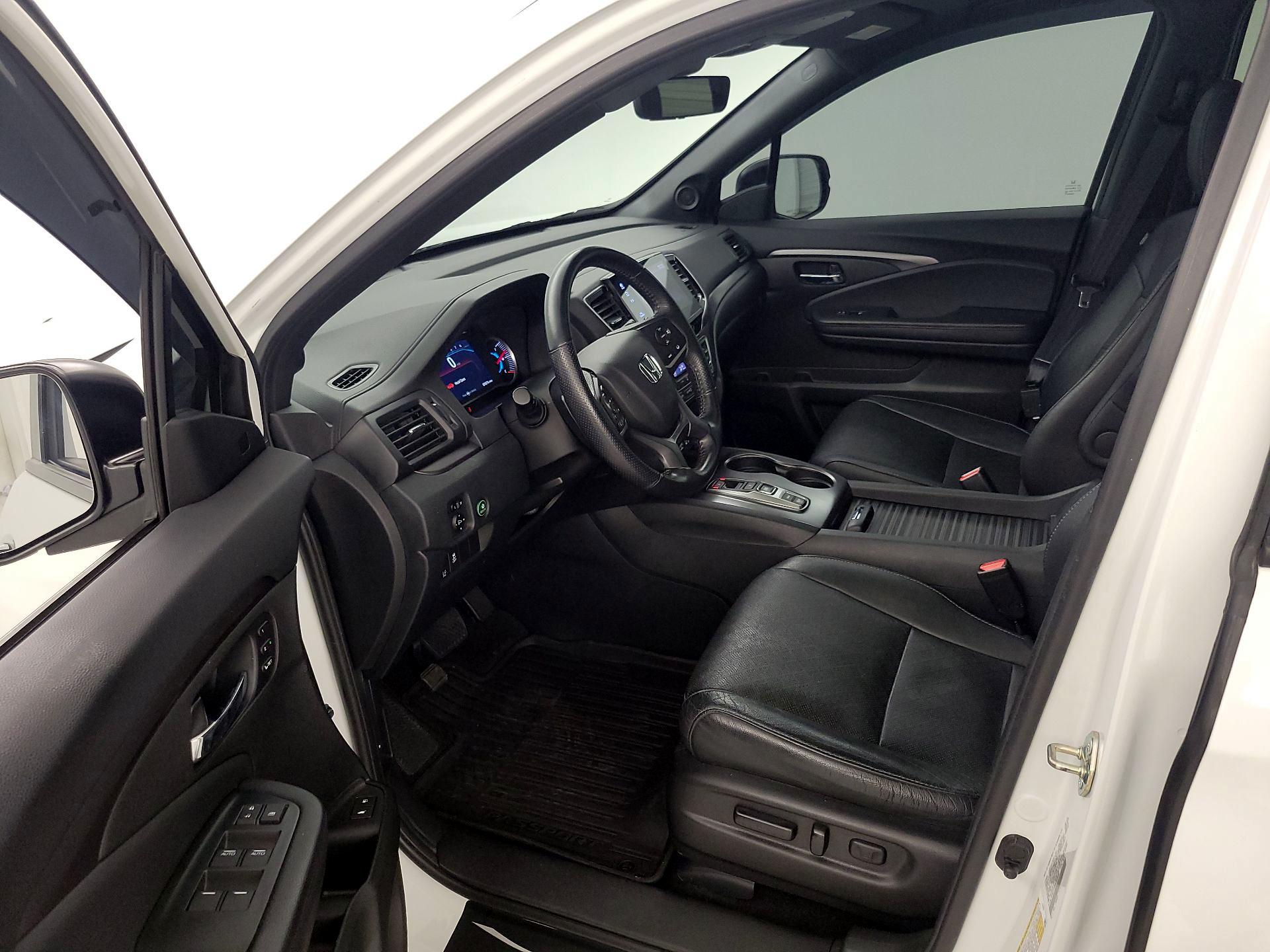 Thumbnail: 2020 Honda Passport - 11