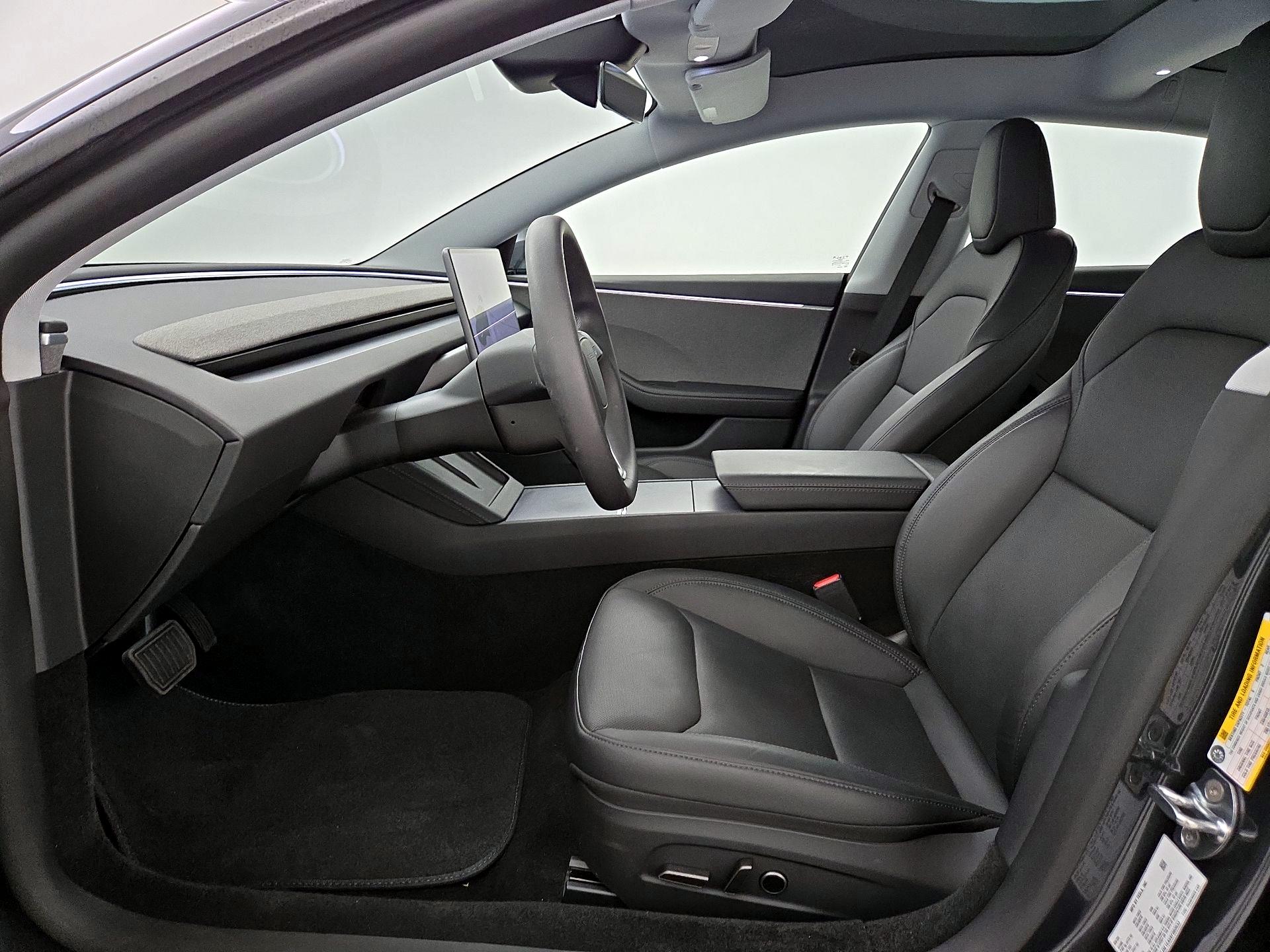 Thumbnail: 2025 Tesla Model 3 - 11