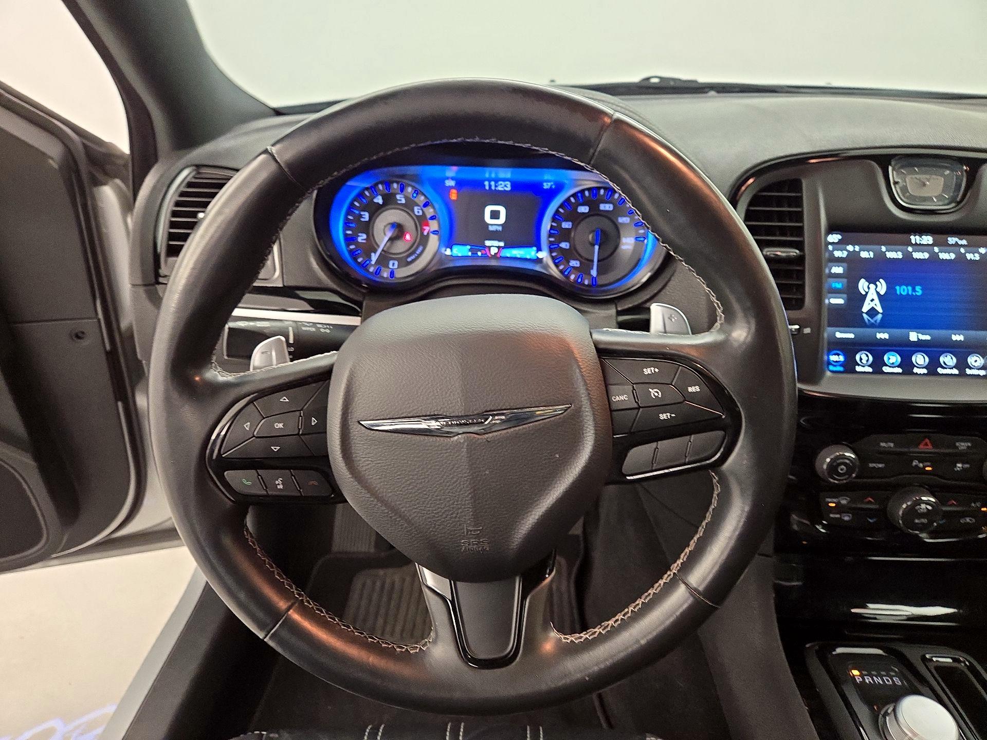 Thumbnail: 2019 Chrysler 300 - 10