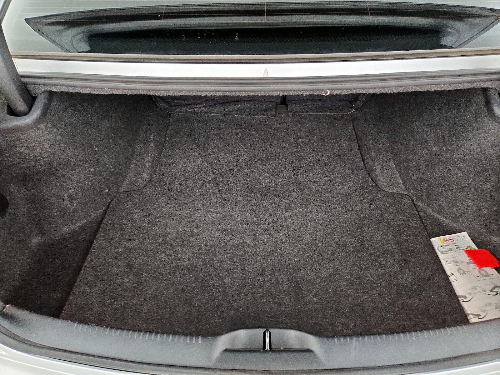 2019 Chrysler 300 S - Photo 22