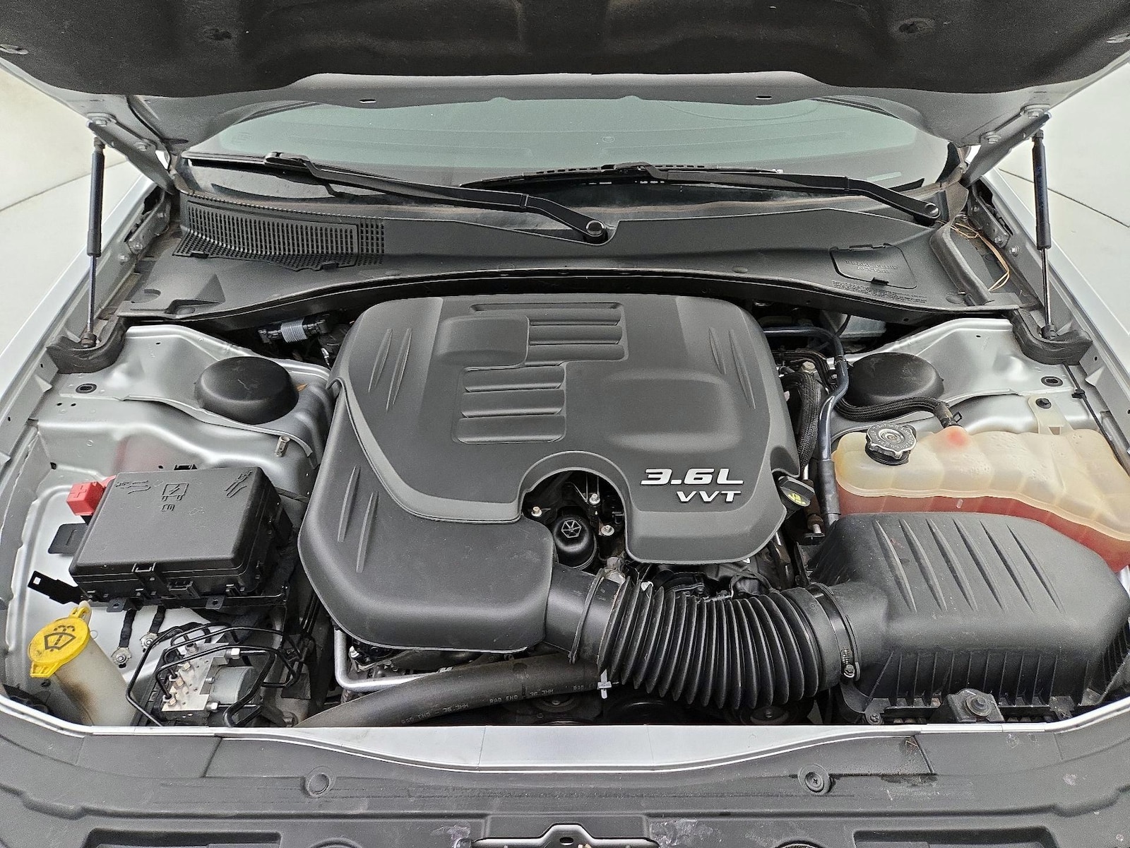 2019 Chrysler 300 S - Photo 23