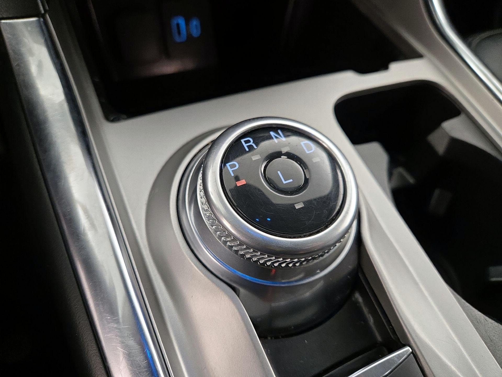 Thumbnail: 2022 Ford Explorer - 15