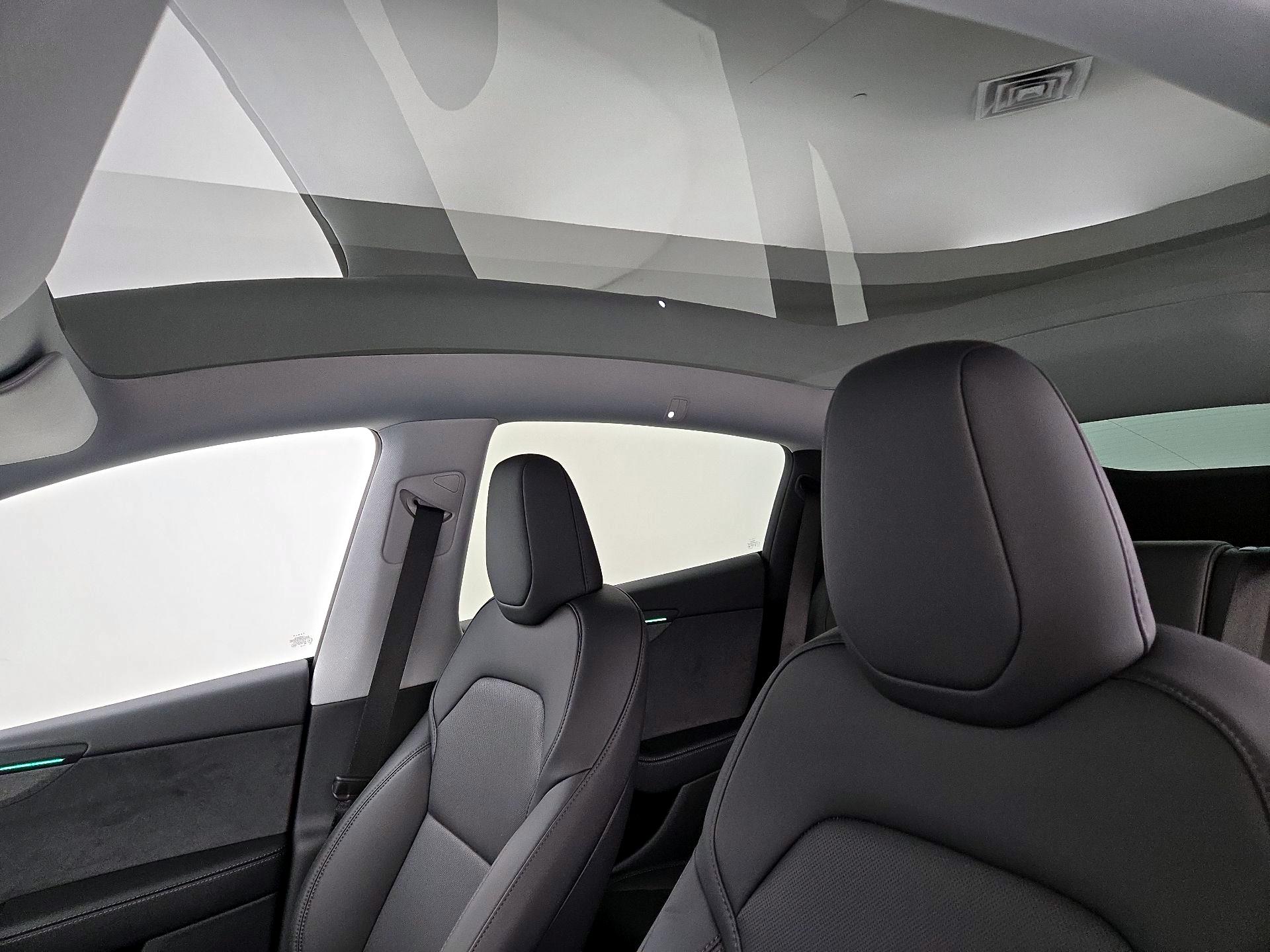 Thumbnail: 2026 Tesla Model Y - 19