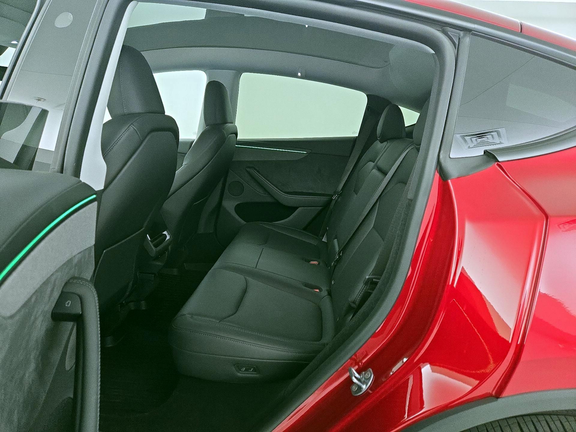 Thumbnail: 2026 Tesla Model Y - 20