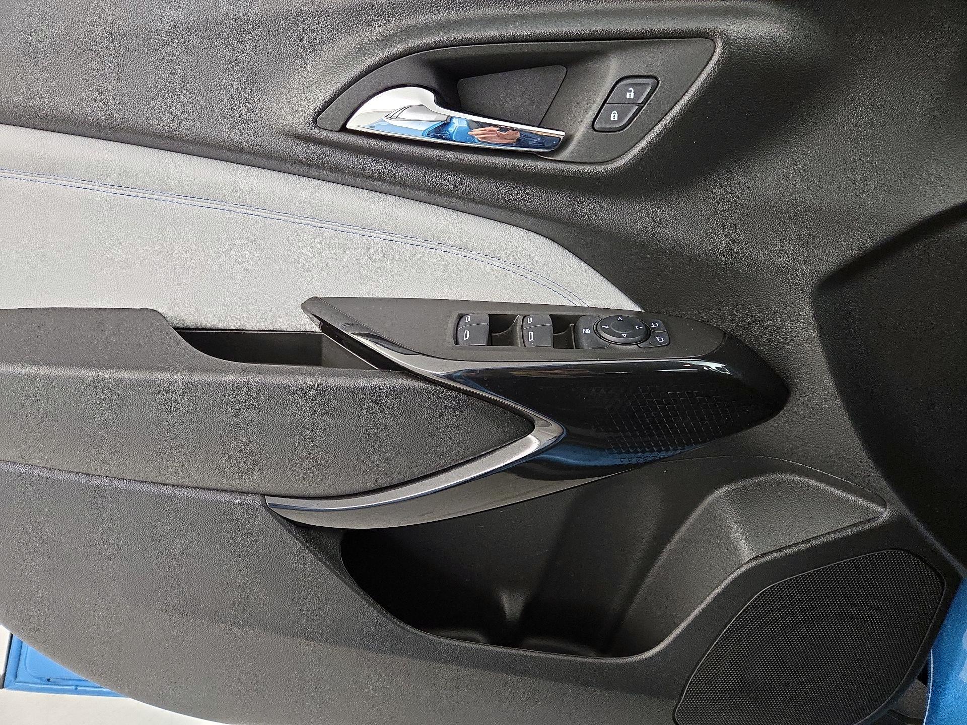 Thumbnail: 2025 Chevrolet Trax - 12