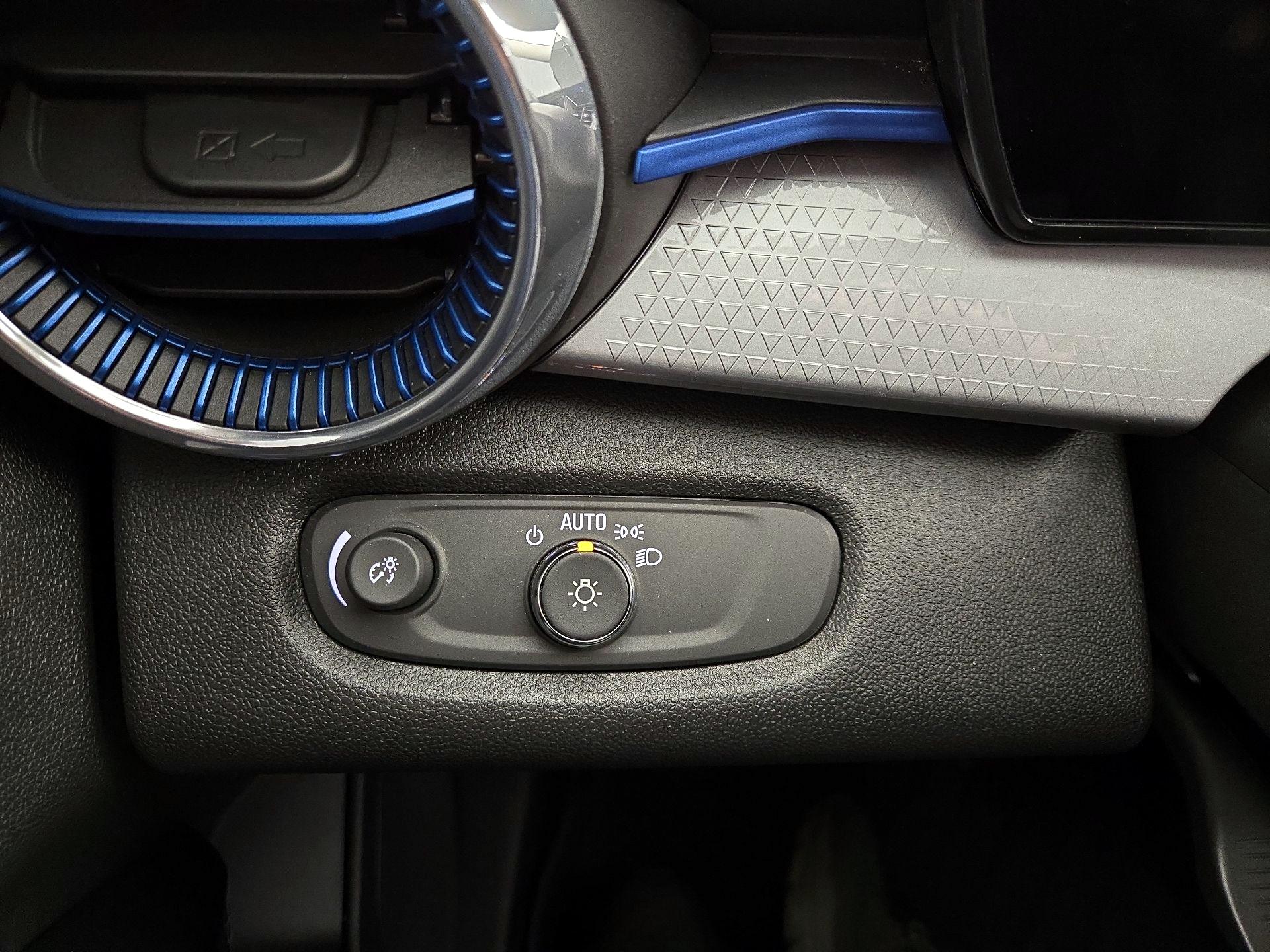 Thumbnail: 2025 Chevrolet Trax - 13