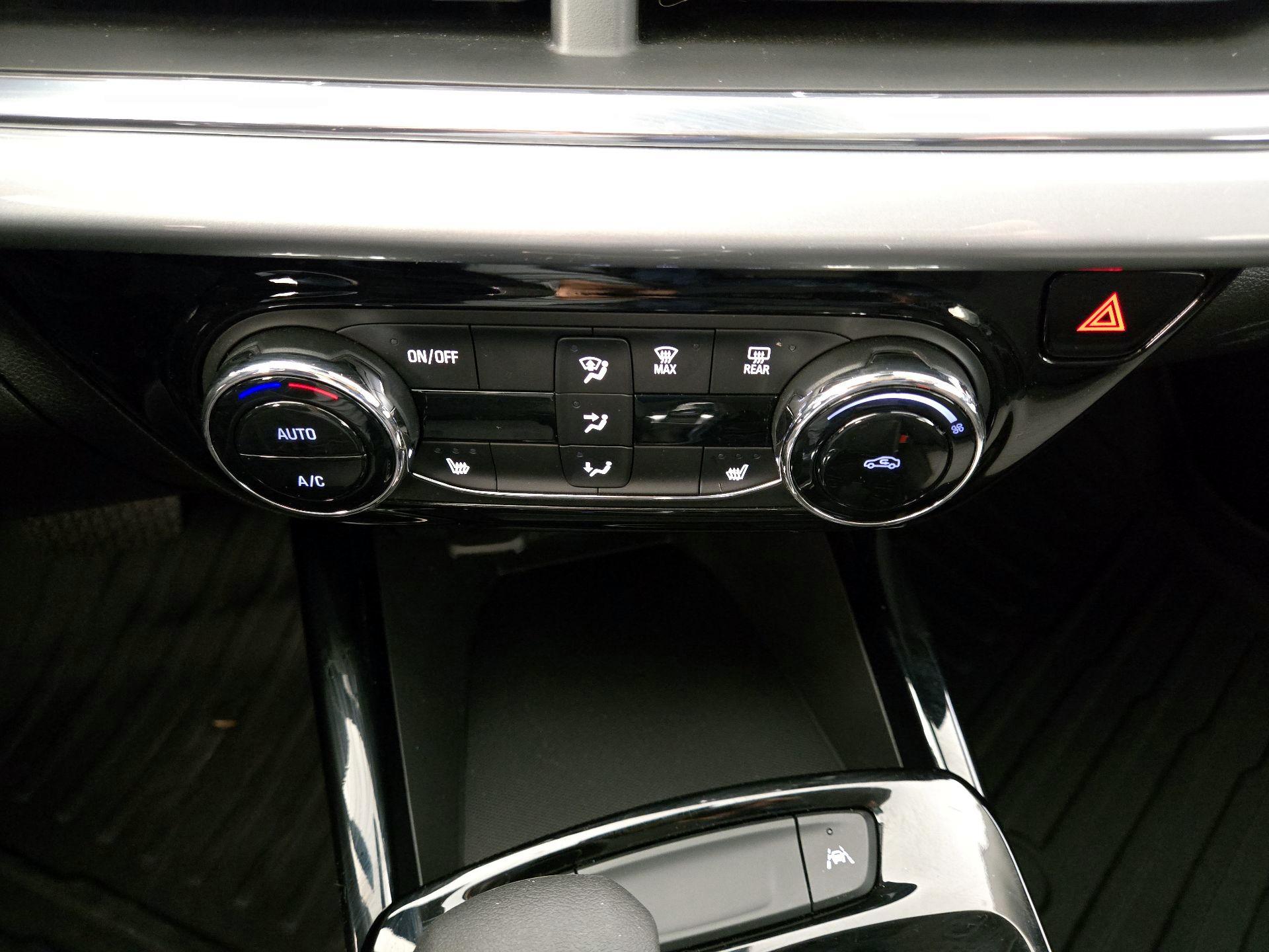 Thumbnail: 2025 Chevrolet Trax - 16