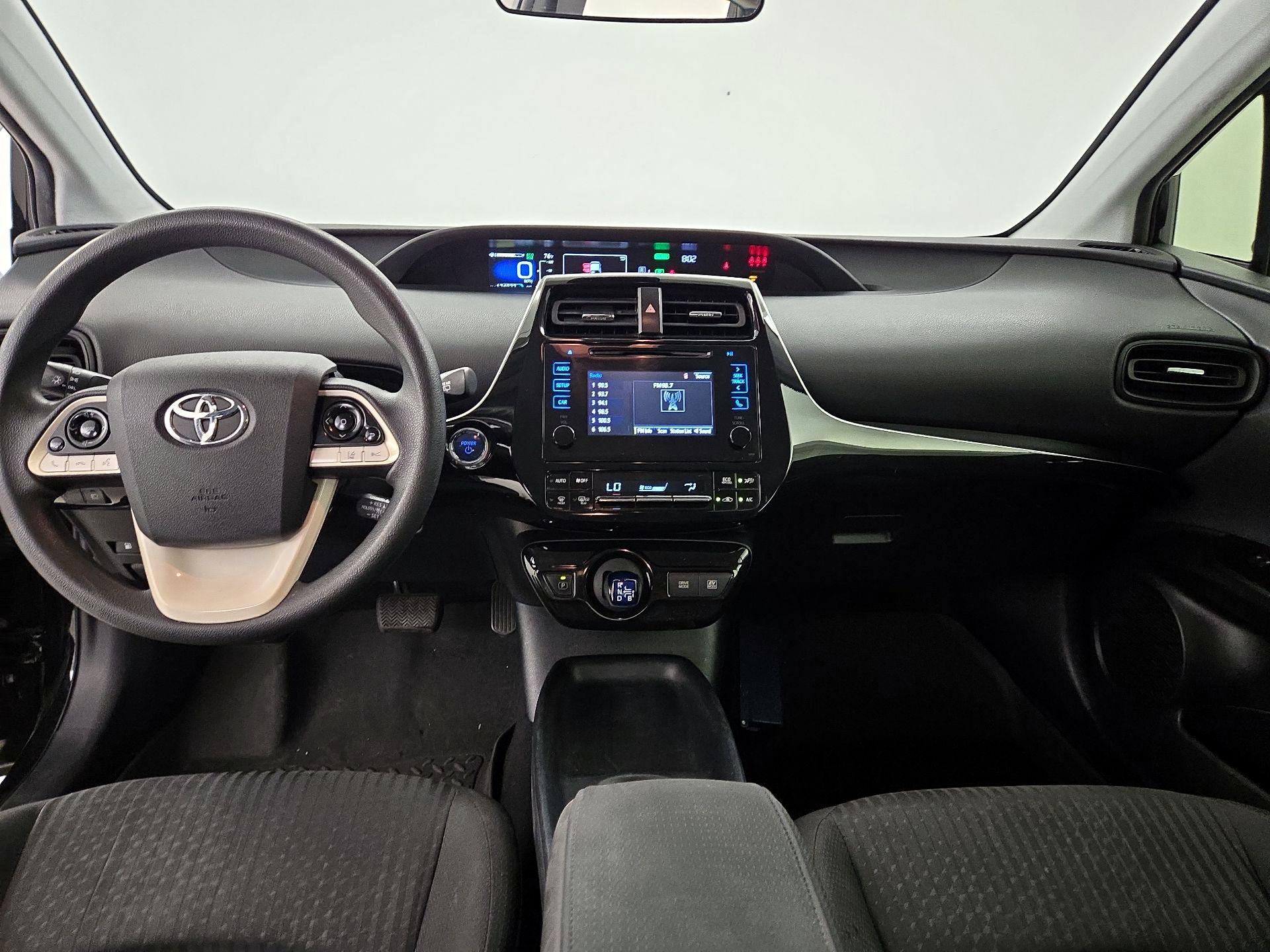 Thumbnail: 2018 Toyota Prius - 9