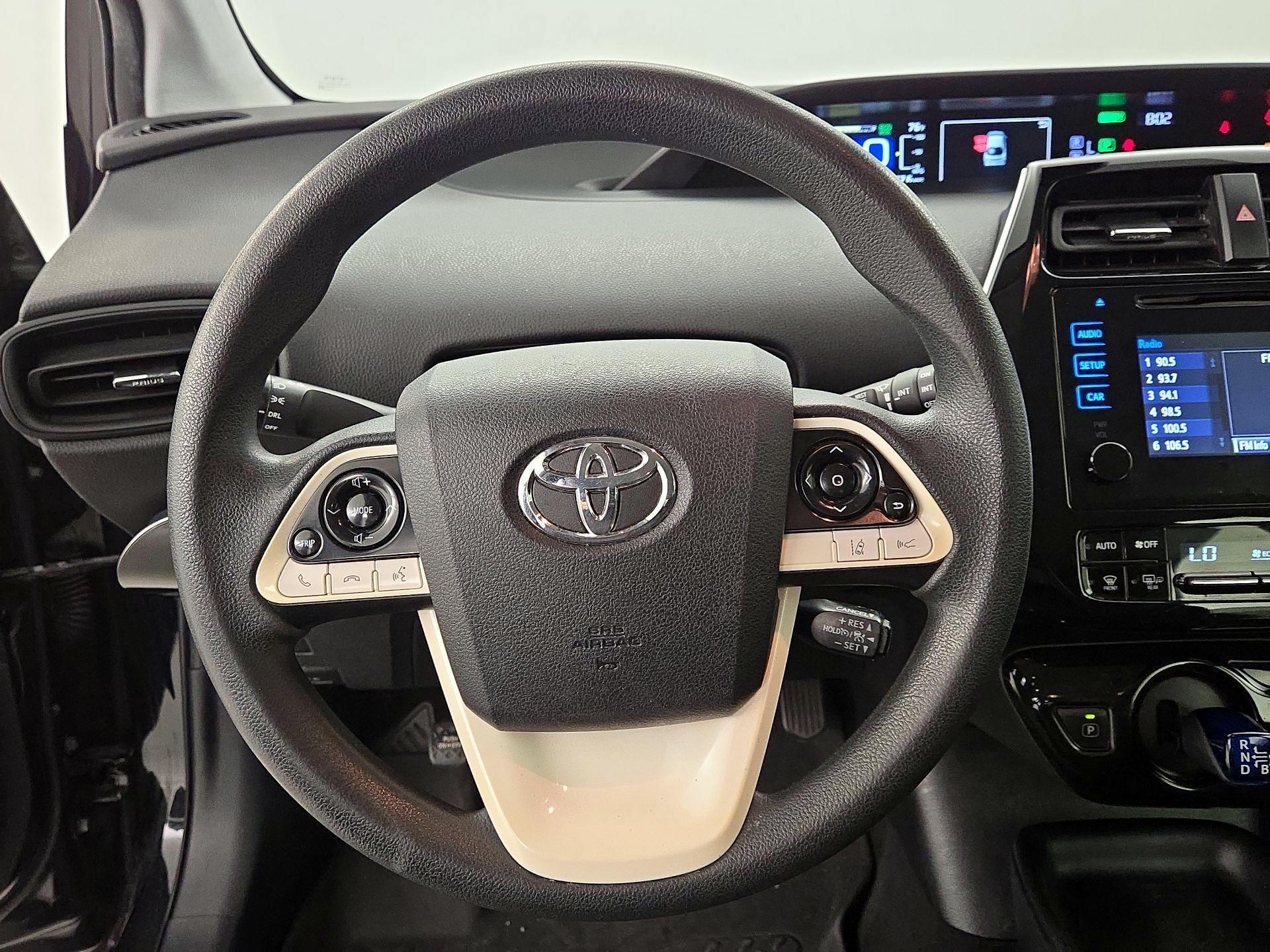 Thumbnail: 2018 Toyota Prius - 10