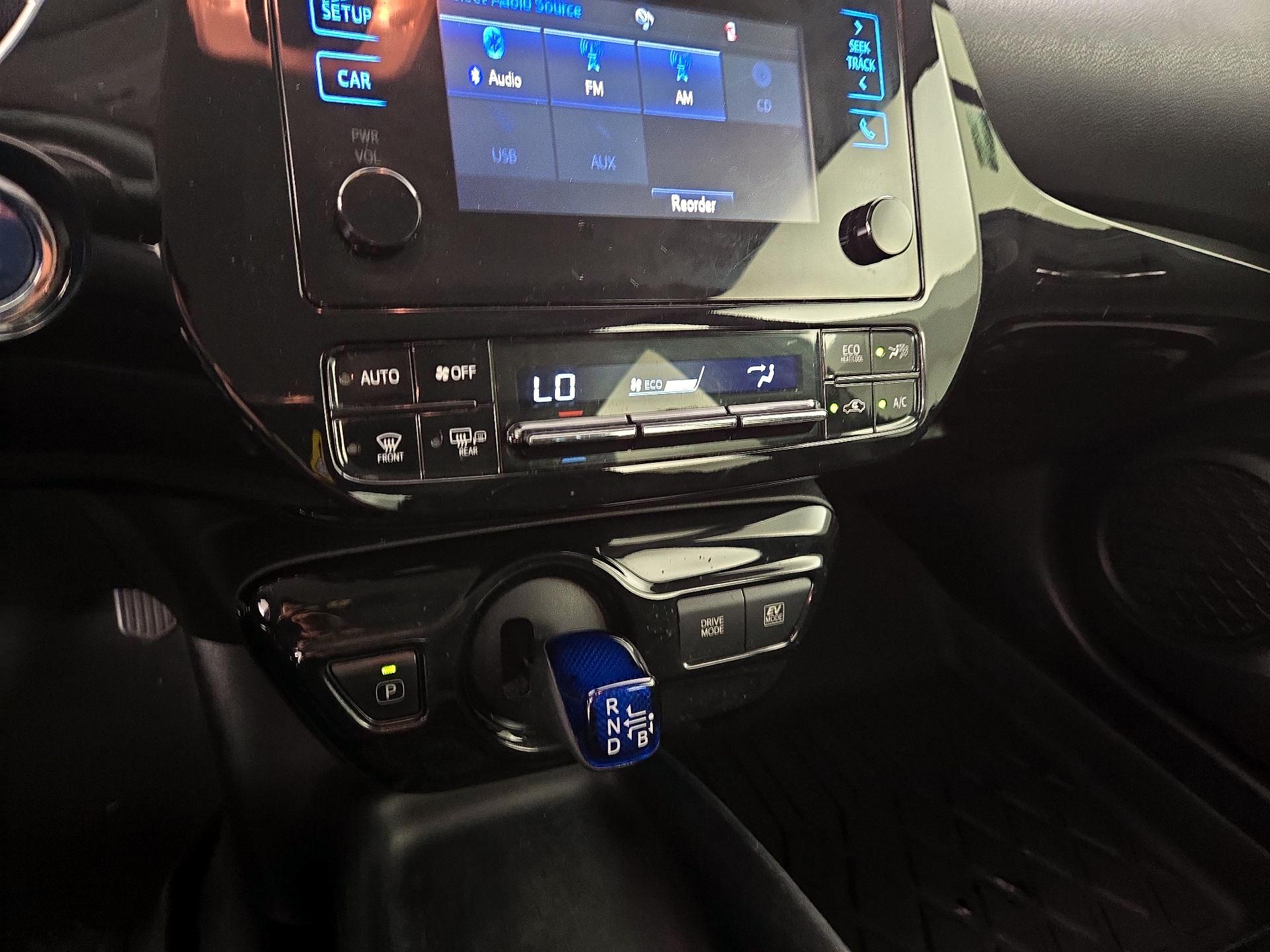 Thumbnail: 2018 Toyota Prius - 16