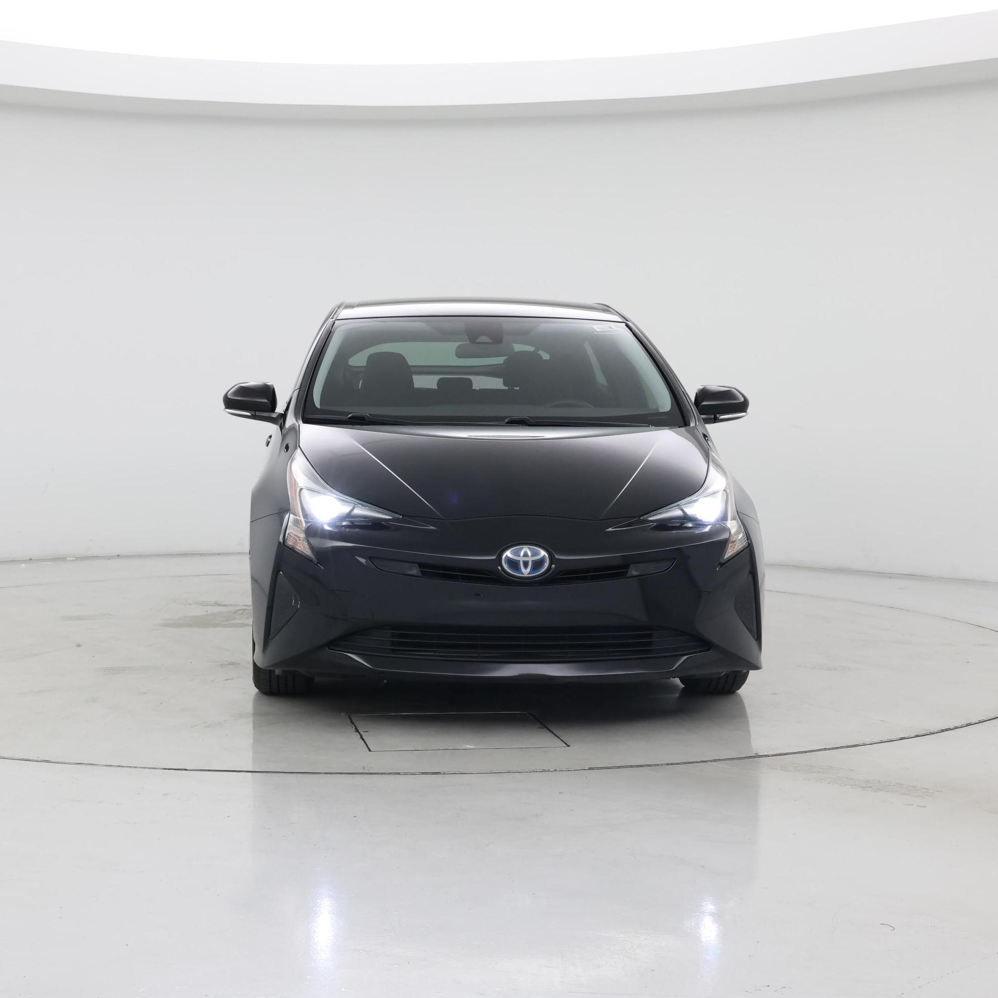 Thumbnail: 2018 Toyota Prius - 5