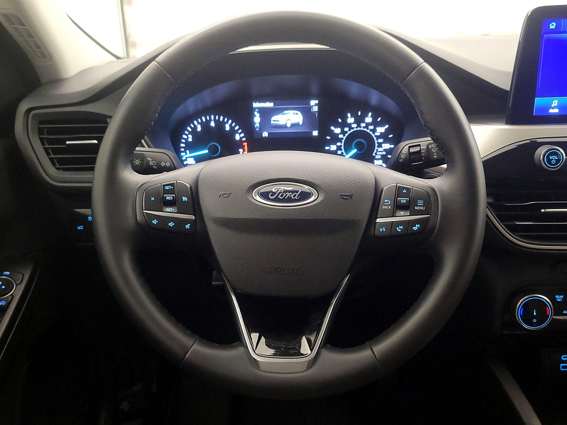 Thumbnail: 2022 Ford Escape - 10