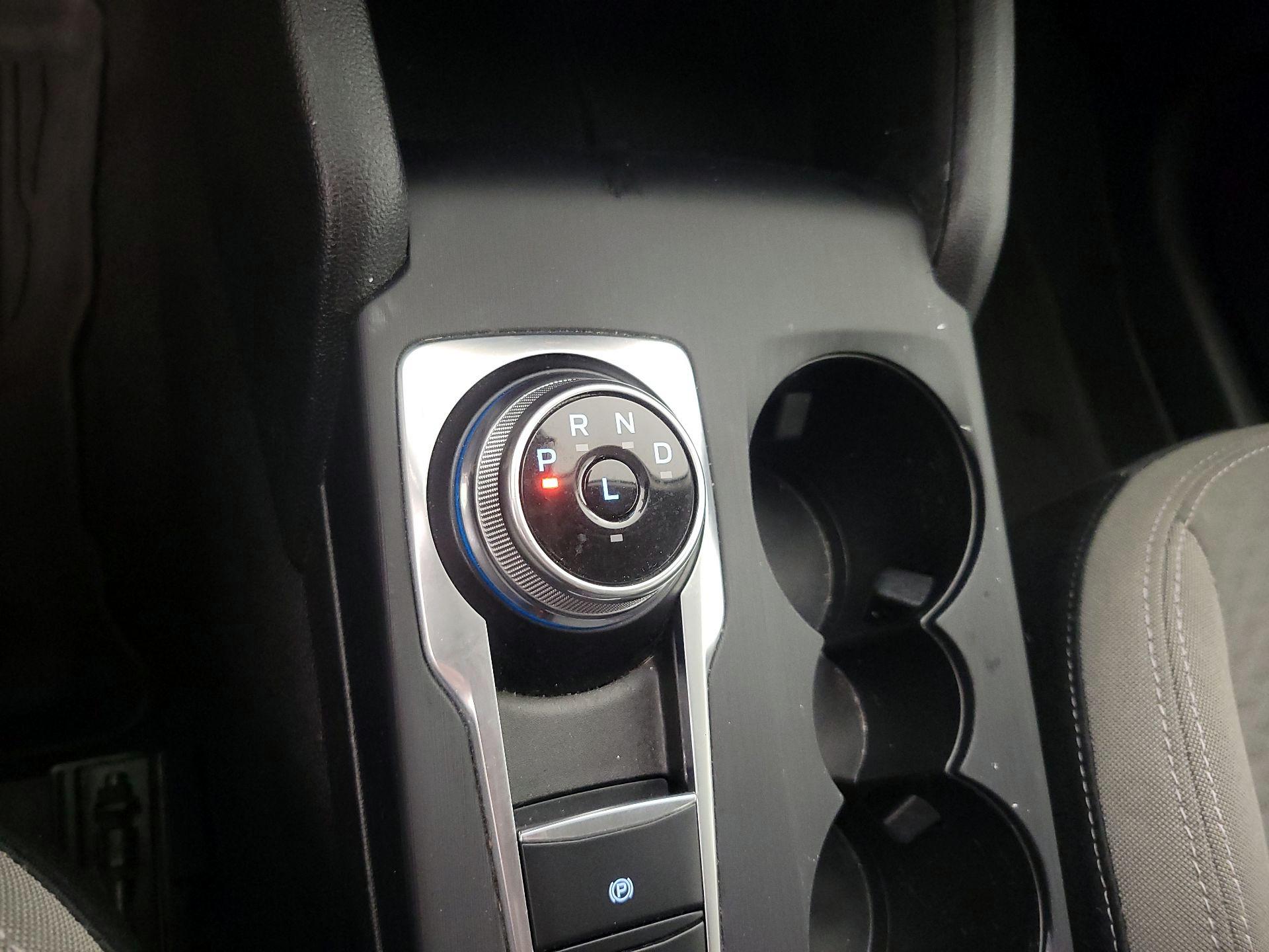 Thumbnail: 2022 Ford Escape - 17