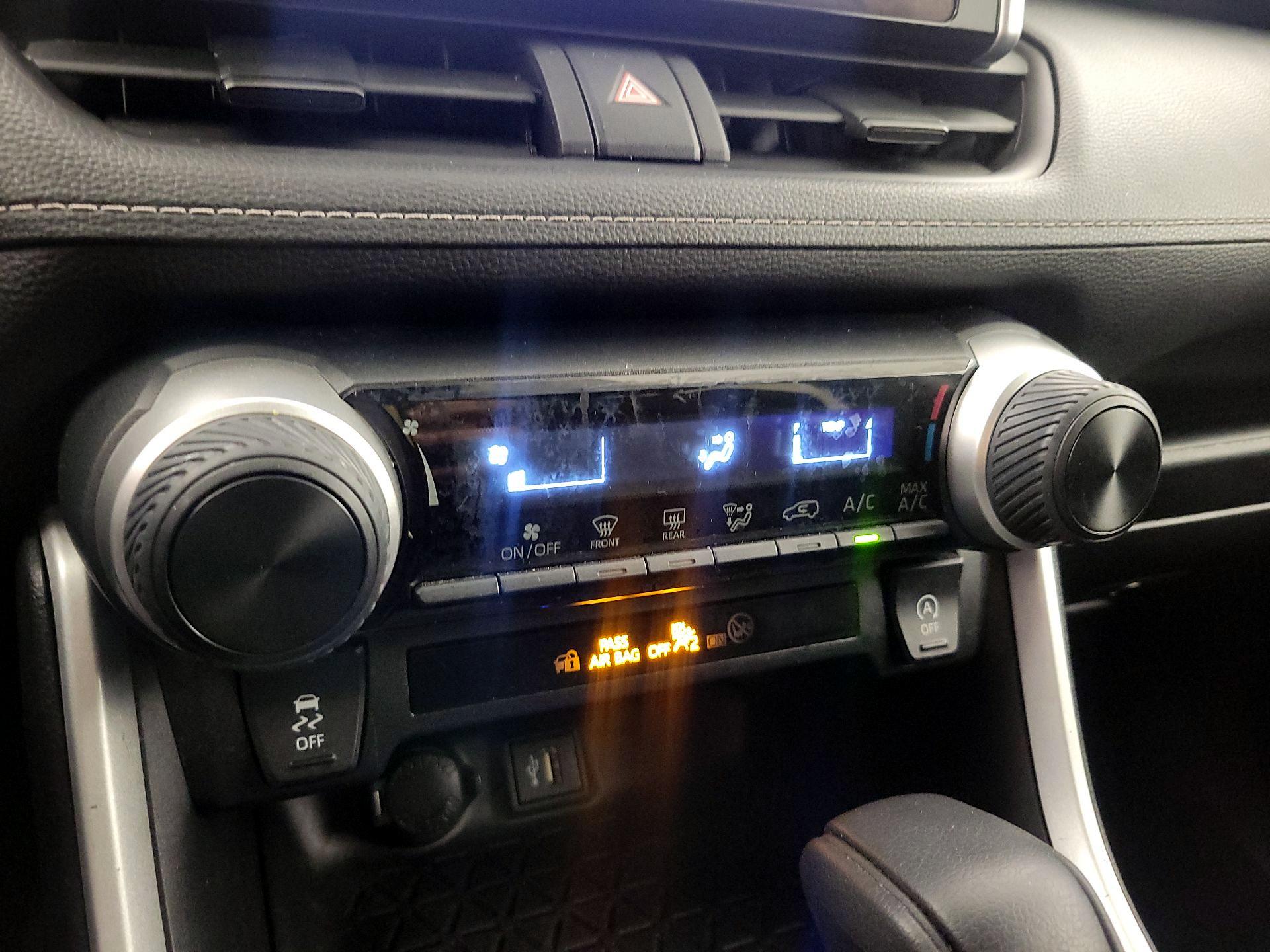 Thumbnail: 2024 Toyota RAV4 - 16