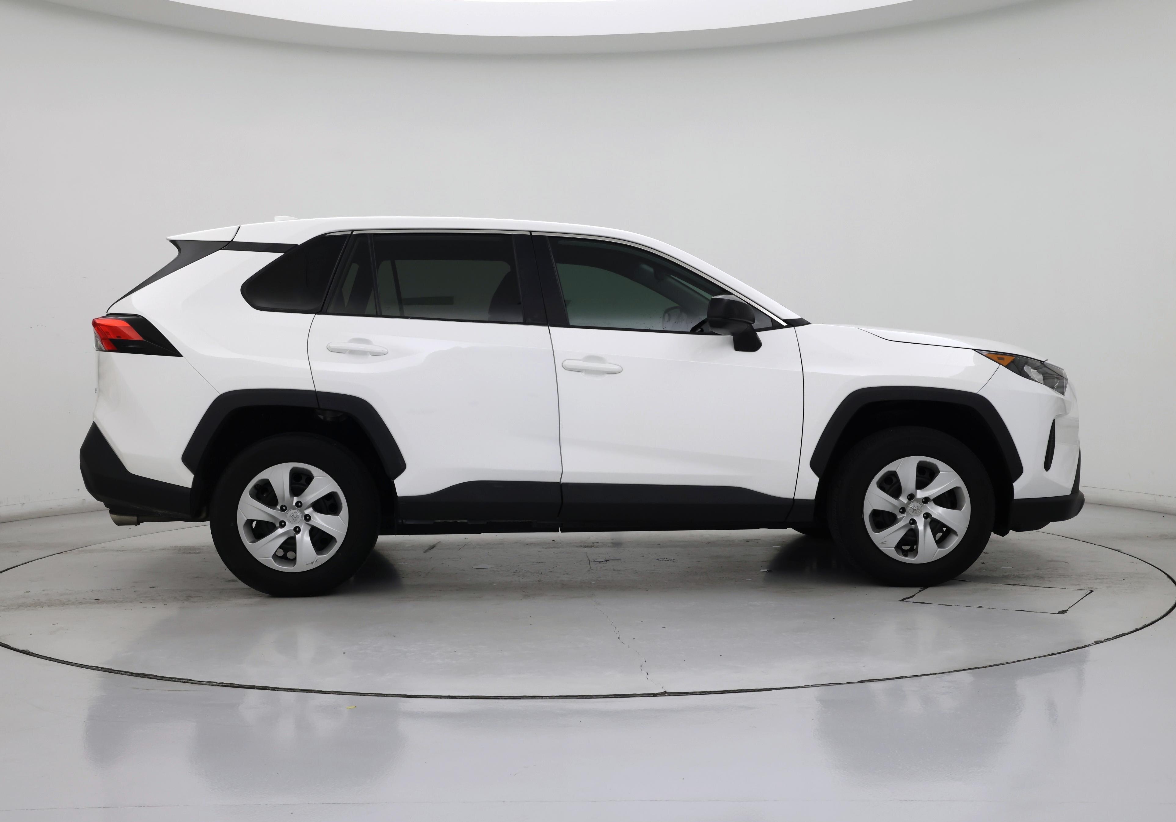 Thumbnail: 2022 Toyota RAV4 - 7