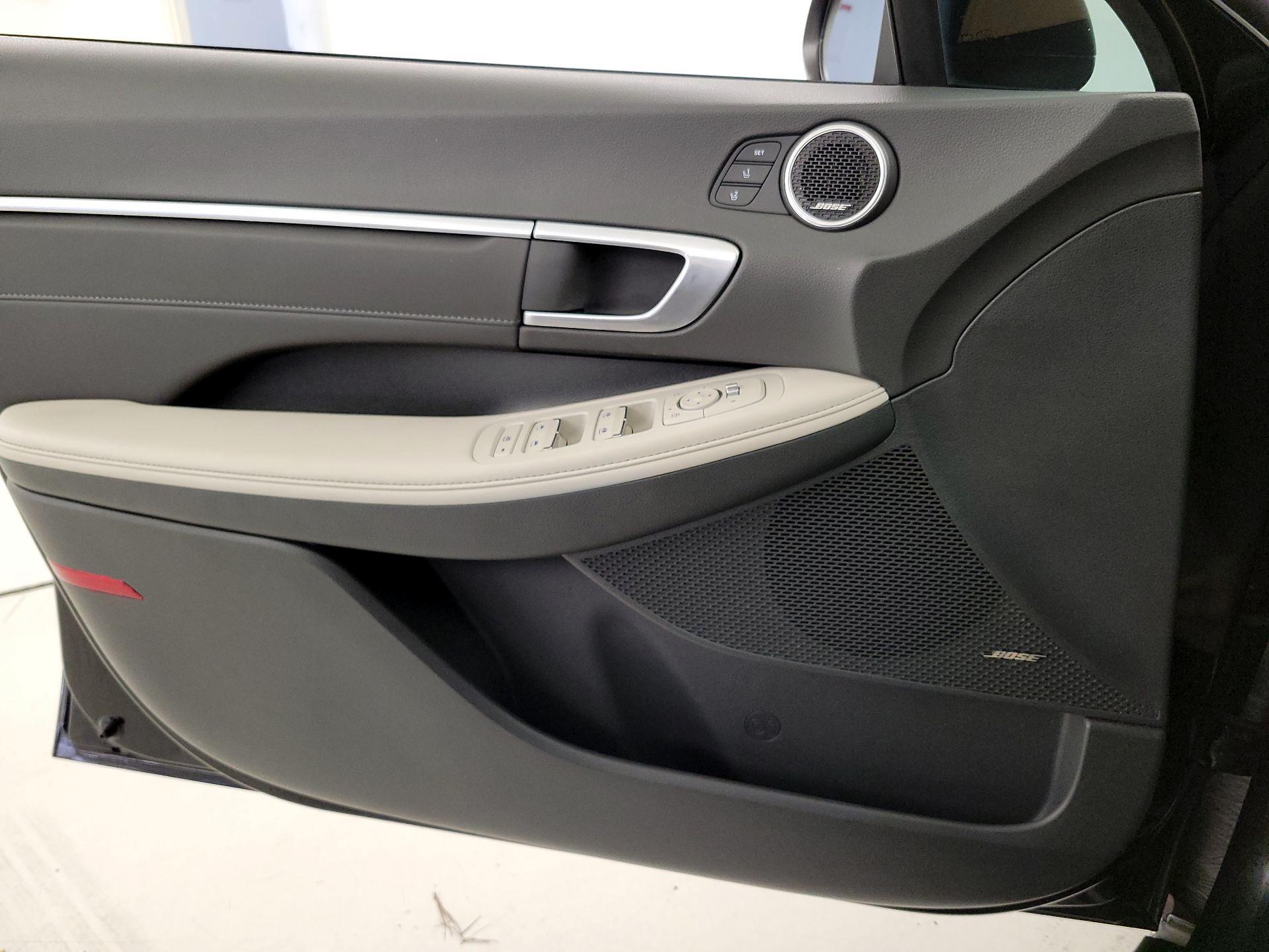 Thumbnail: 2023 Hyundai Sonata - 12