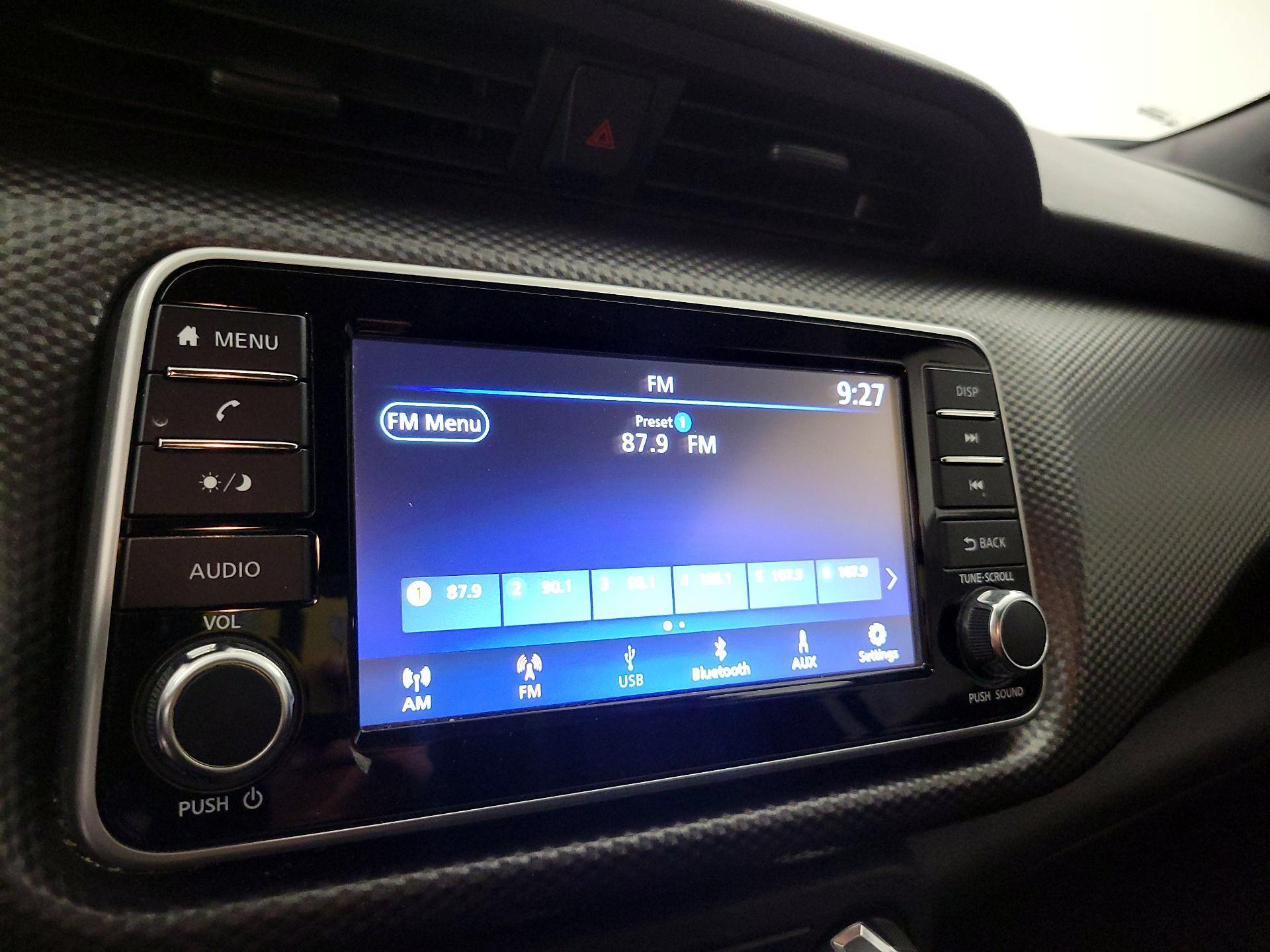 Thumbnail: 2020 Nissan Kicks - 15