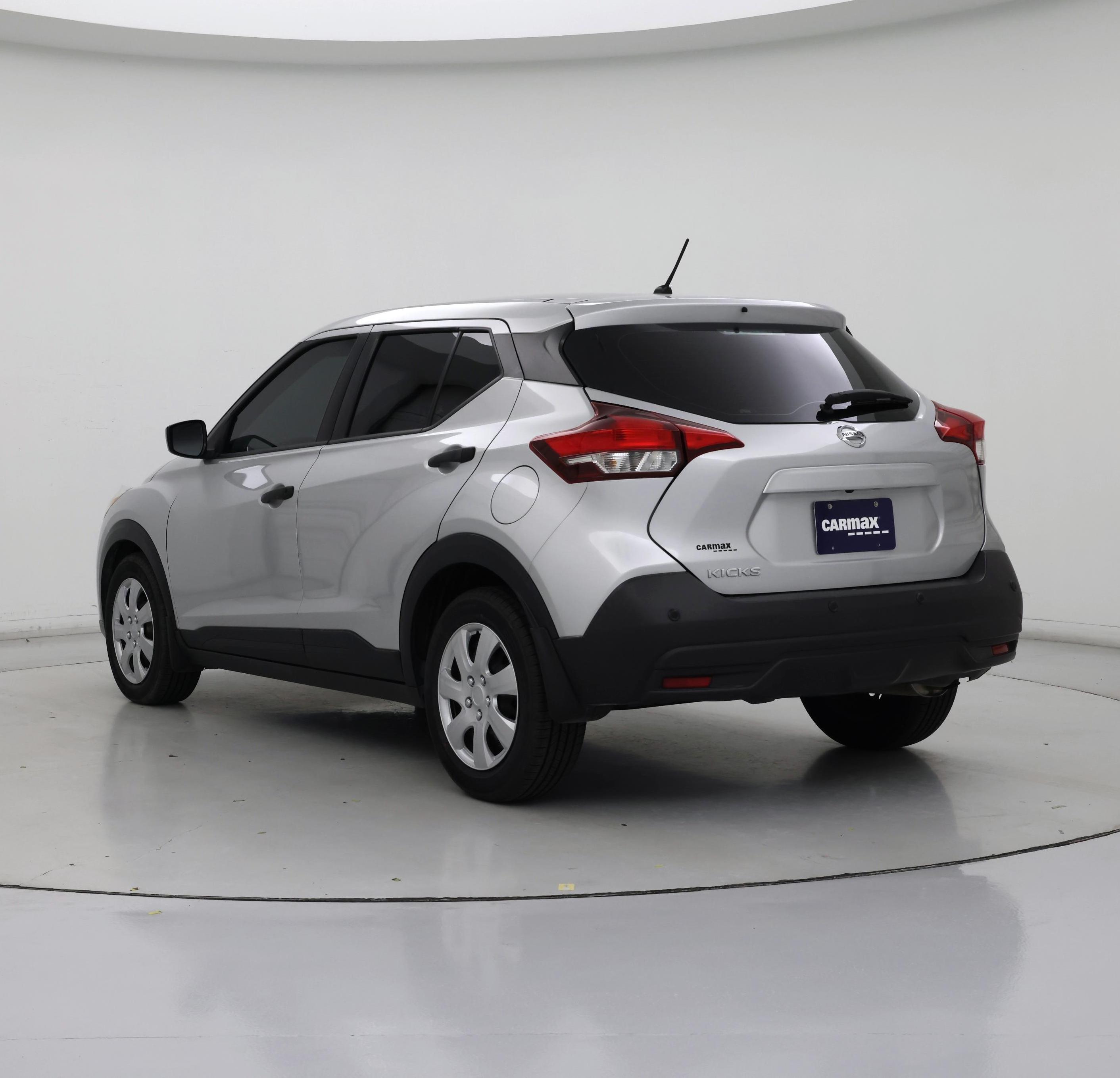 Thumbnail: 2020 Nissan Kicks - 2