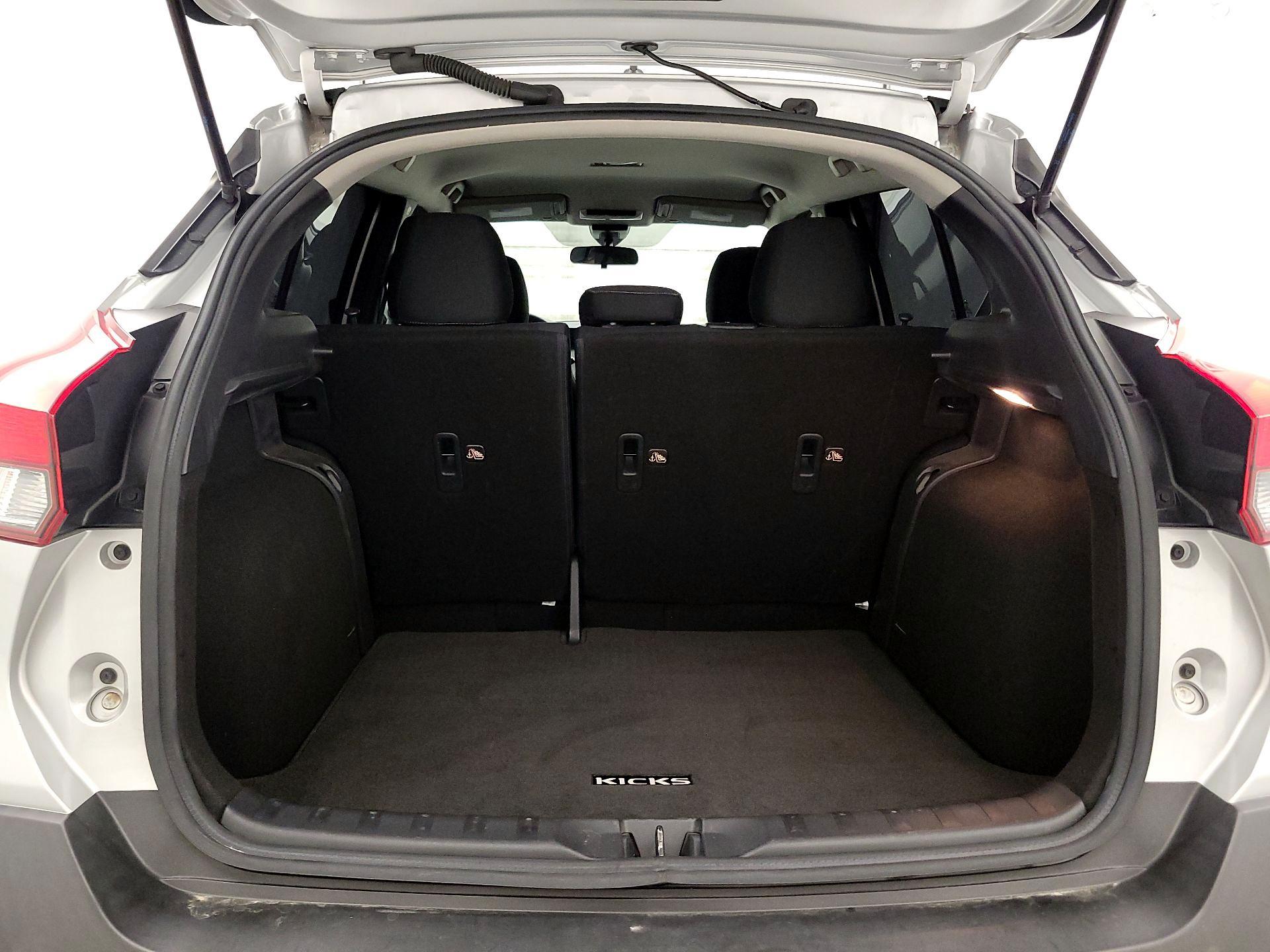 Thumbnail: 2020 Nissan Kicks - 20