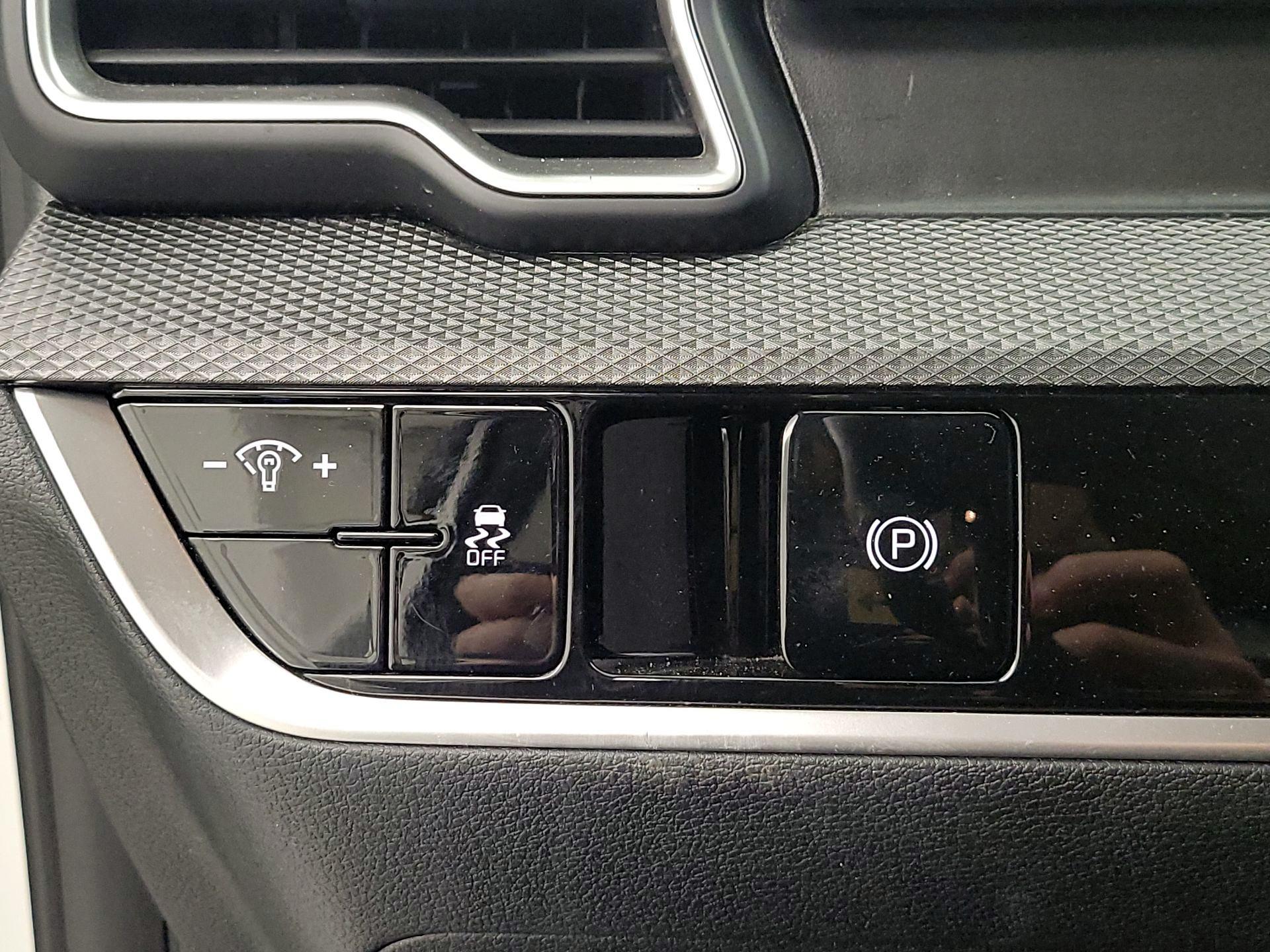 Thumbnail: 2024 Kia Sportage - 13