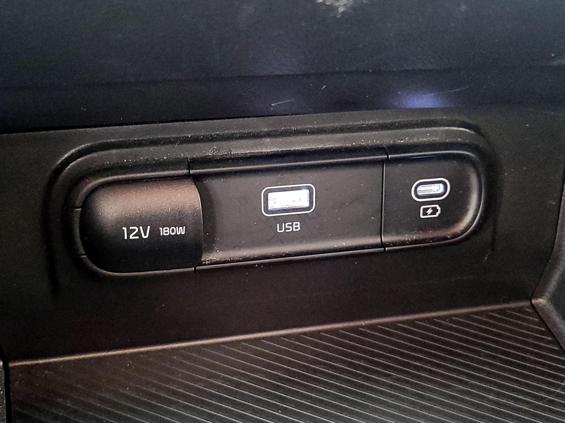 Thumbnail: 2024 Kia Sportage - 18