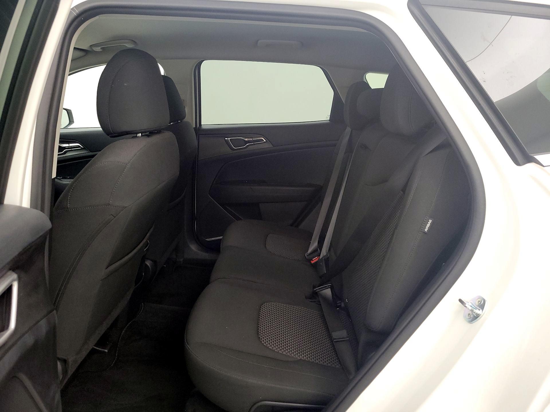 Thumbnail: 2024 Kia Sportage - 19