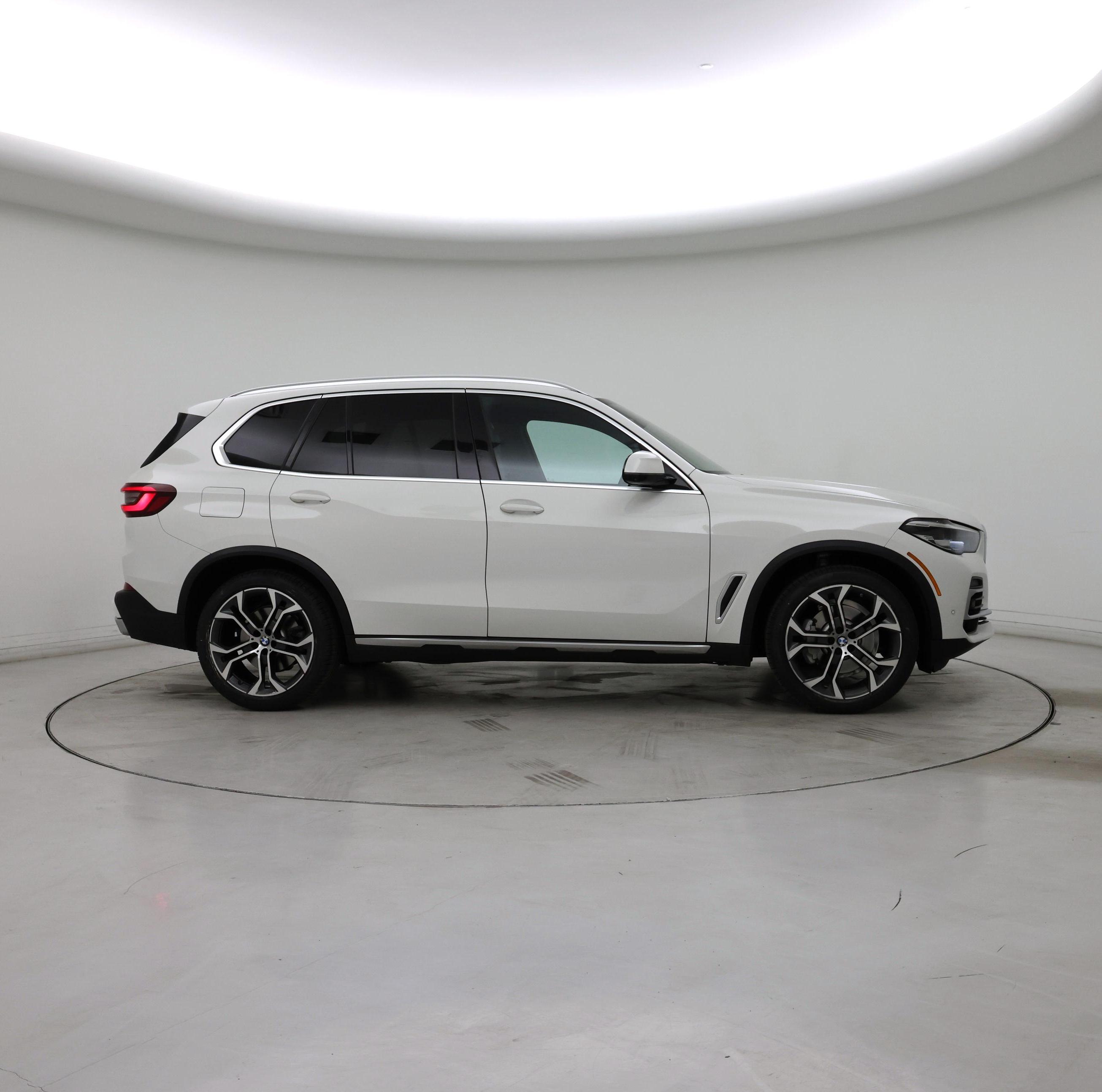 Thumbnail: 2022 BMW X5 - 7