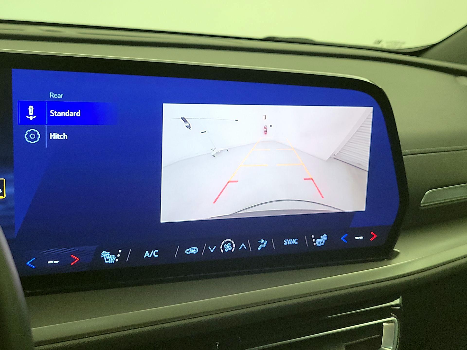 Thumbnail: 2025 Chevrolet Traverse - 14