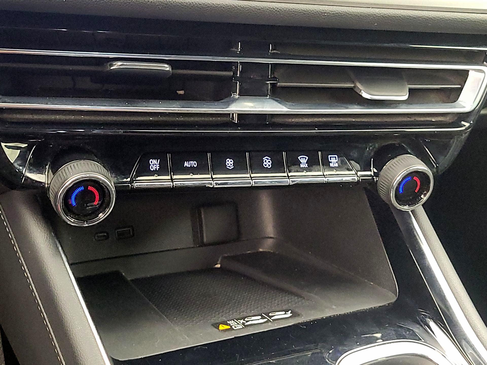 Thumbnail: 2025 Chevrolet Traverse - 16