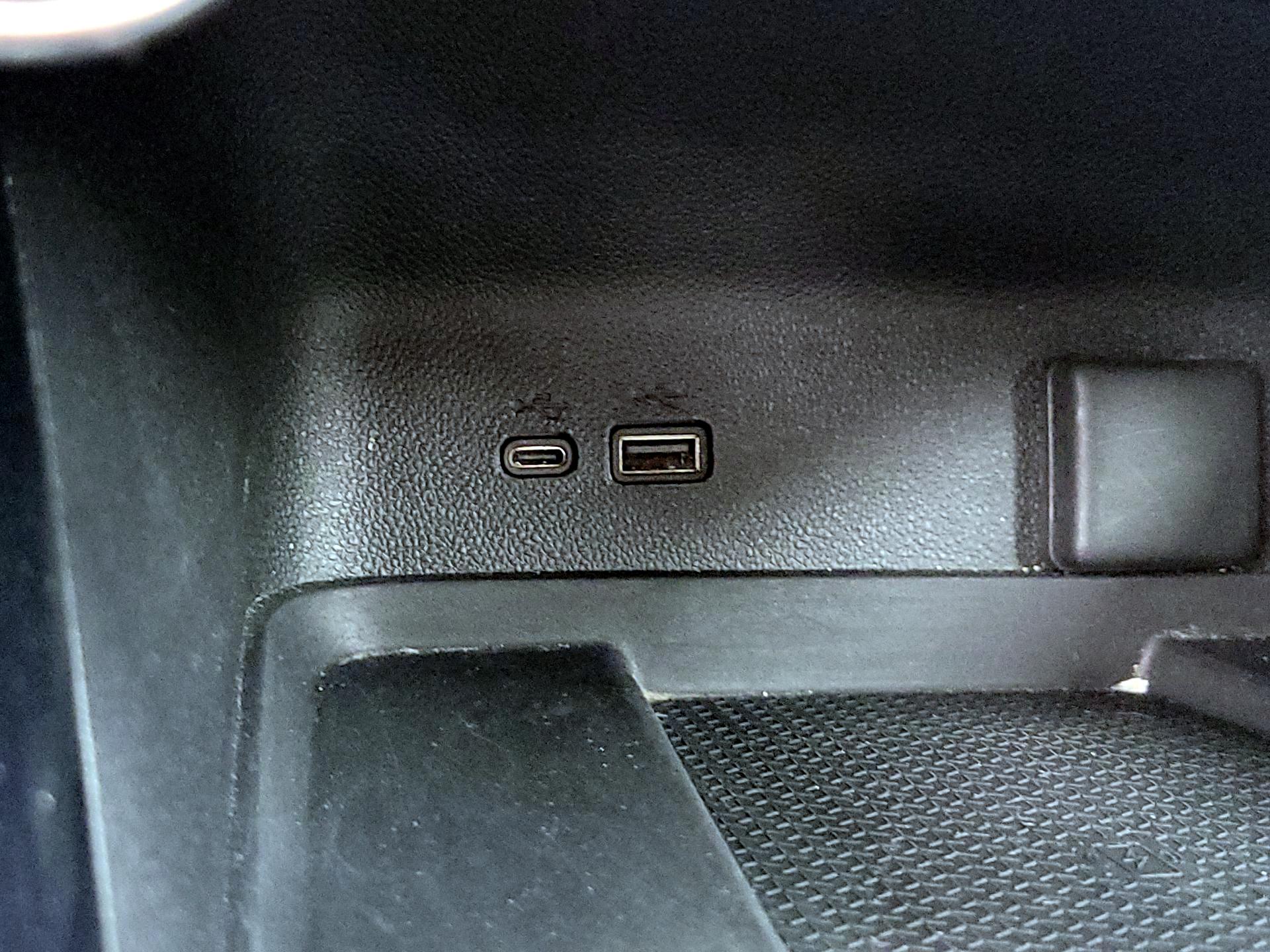 Thumbnail: 2025 Chevrolet Traverse - 18