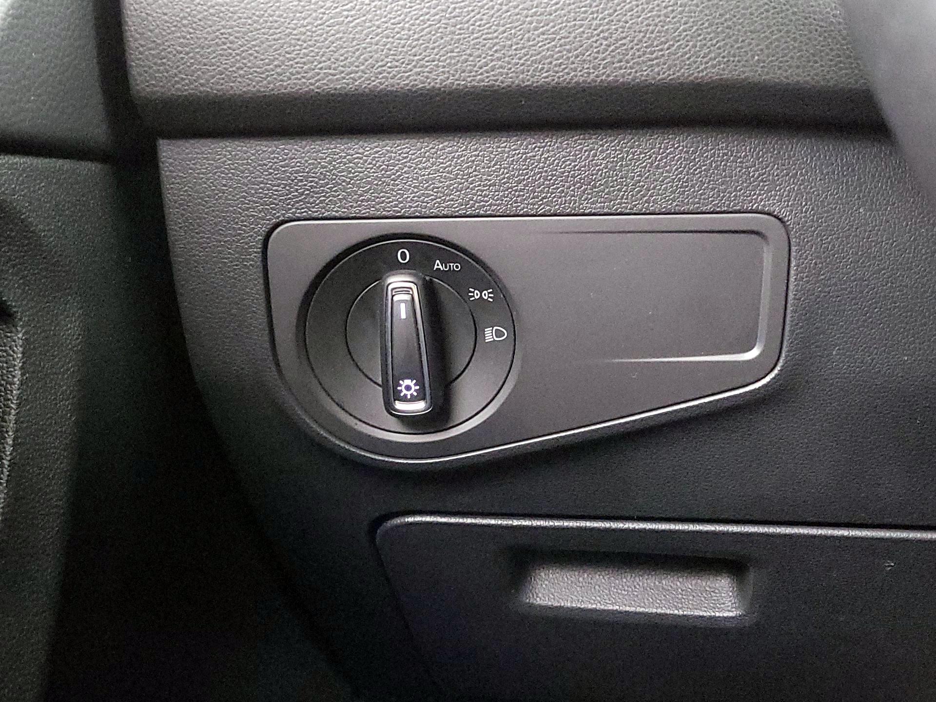 Thumbnail: 2024 Volkswagen Tiguan - 13