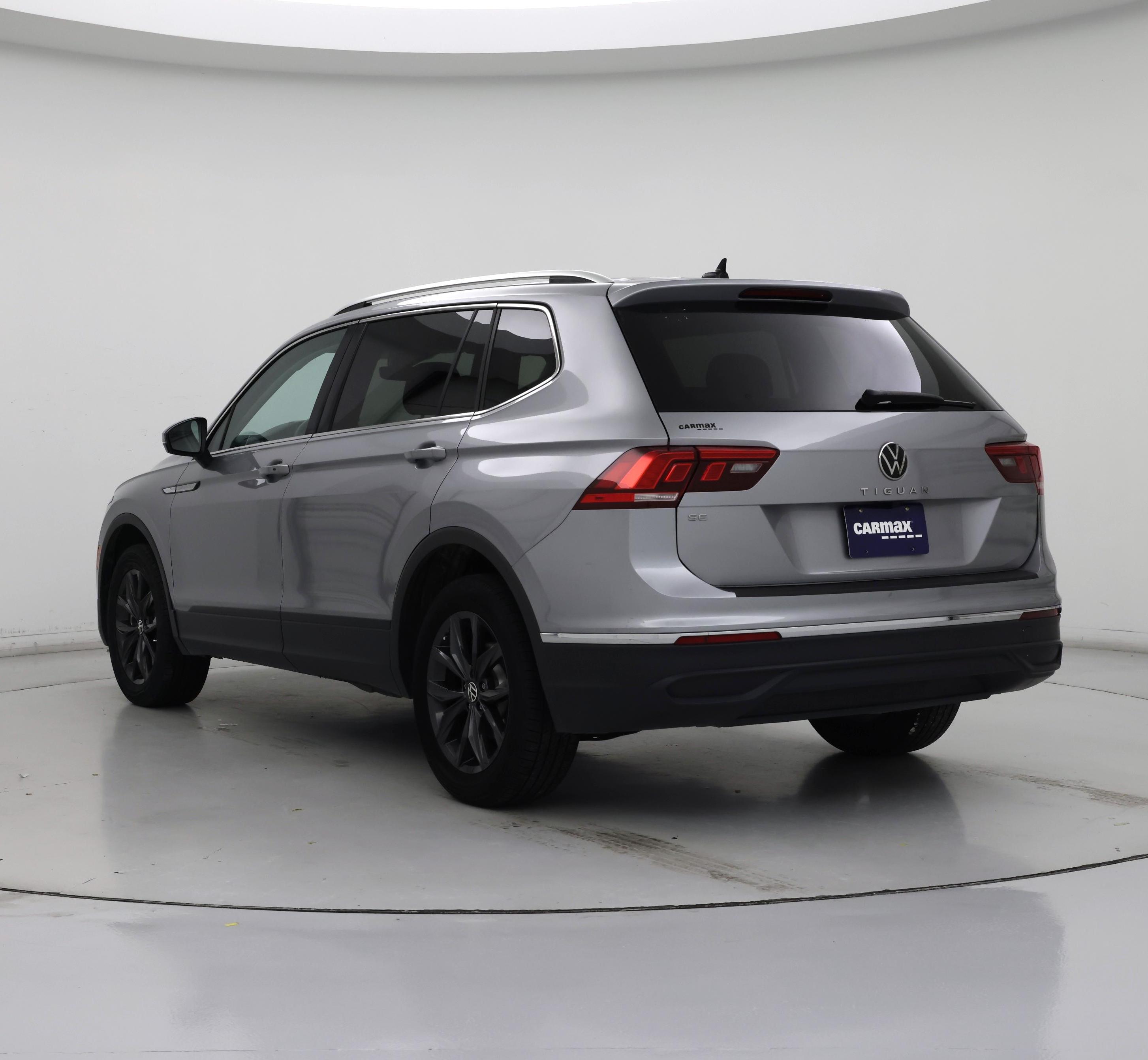 Thumbnail: 2024 Volkswagen Tiguan - 2