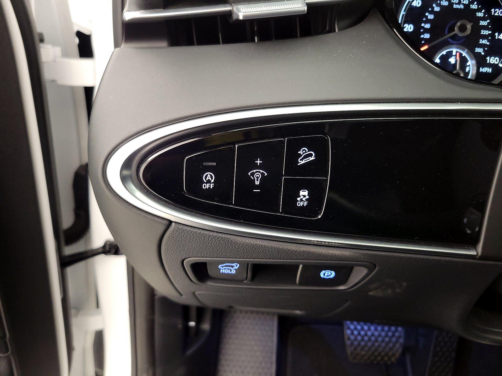 Thumbnail: 2023 Genesis GV70 - 13