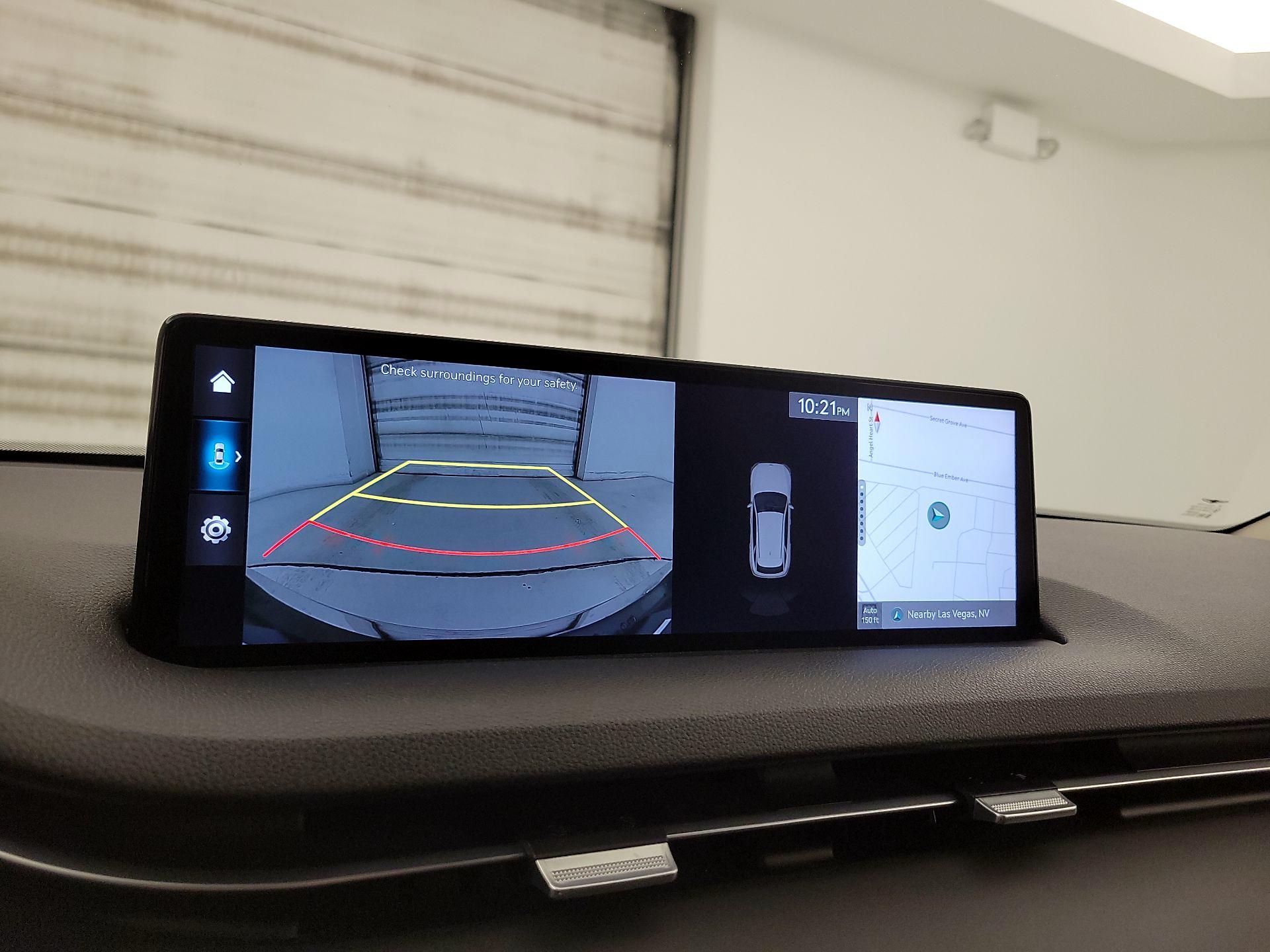 Thumbnail: 2023 Genesis GV70 - 15